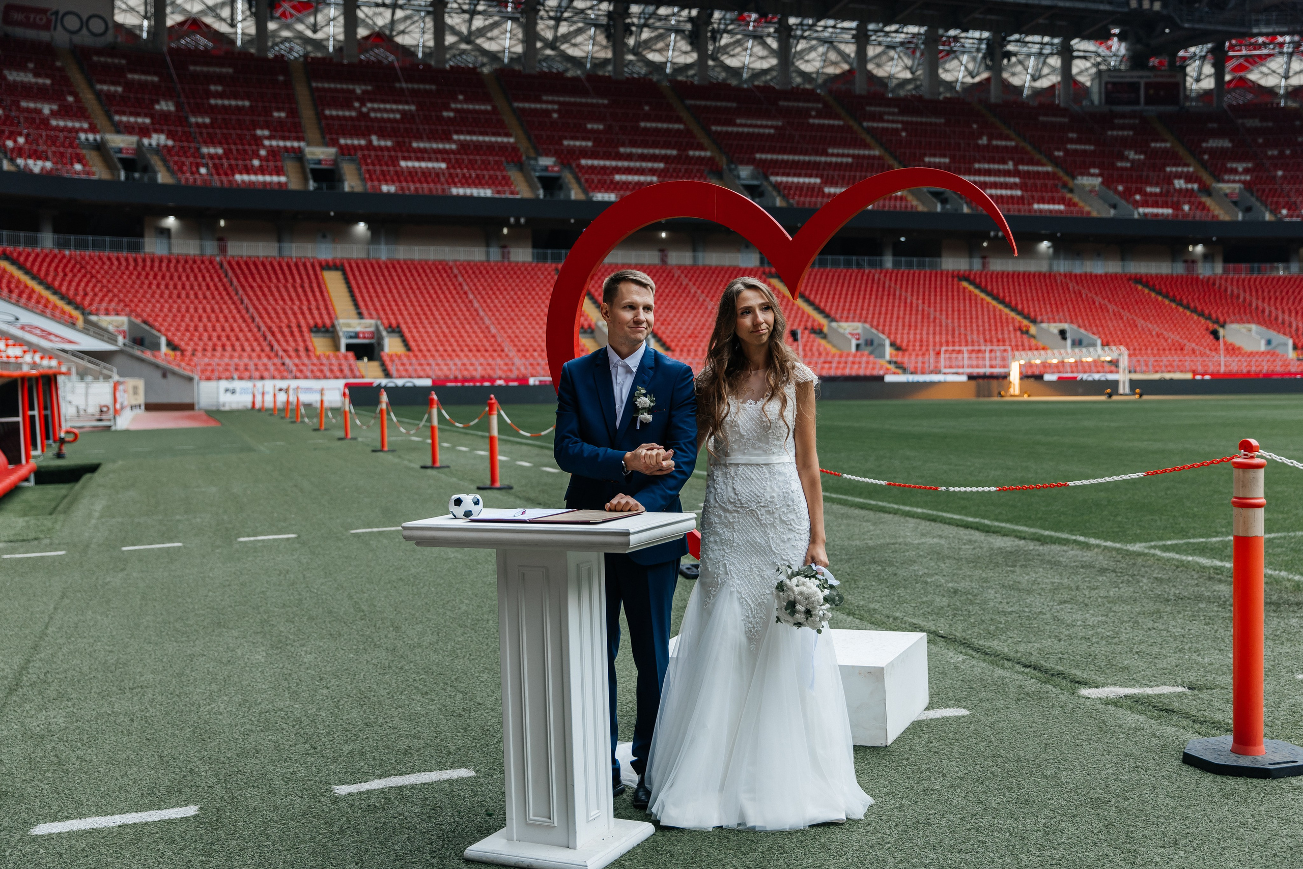 Евгения и Владимир| Библиотека им. Пушкина| Лукойл Арена. Фотограф Москва Шептаев Артём