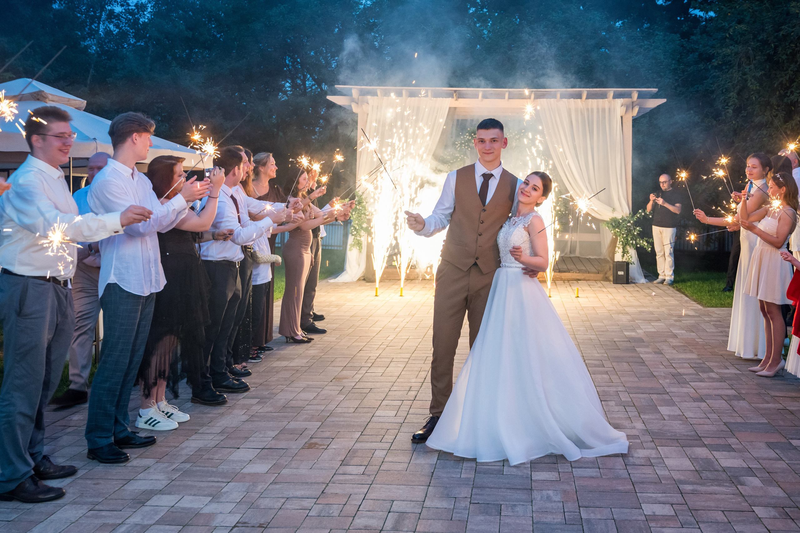 Данила & Олеся. Семейный и контент фотограф в Москве Alira