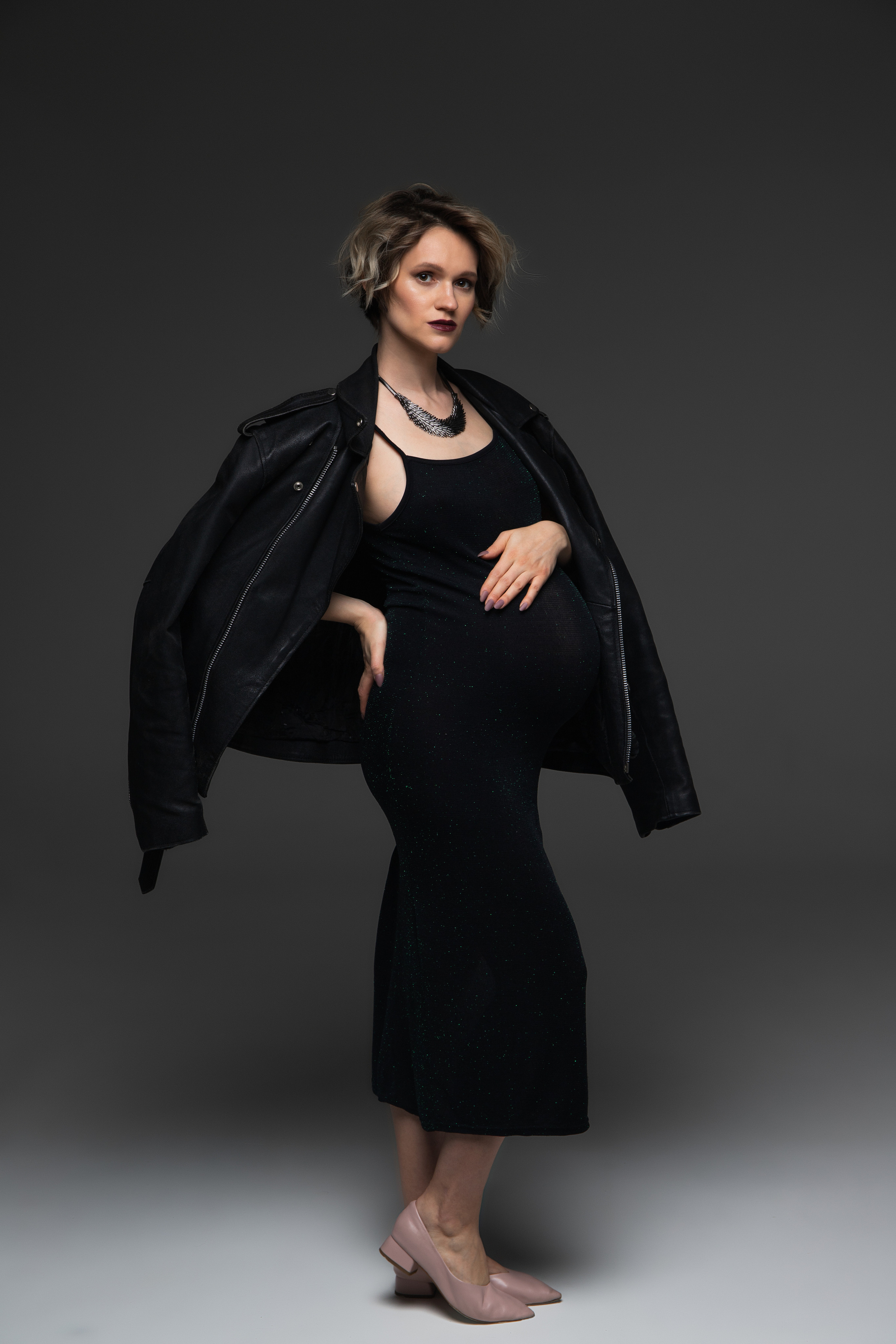 Минималистичная фотосессия беременности для Анны. Фотограф беременности в Санкт-Петербурге Анна Тюжина