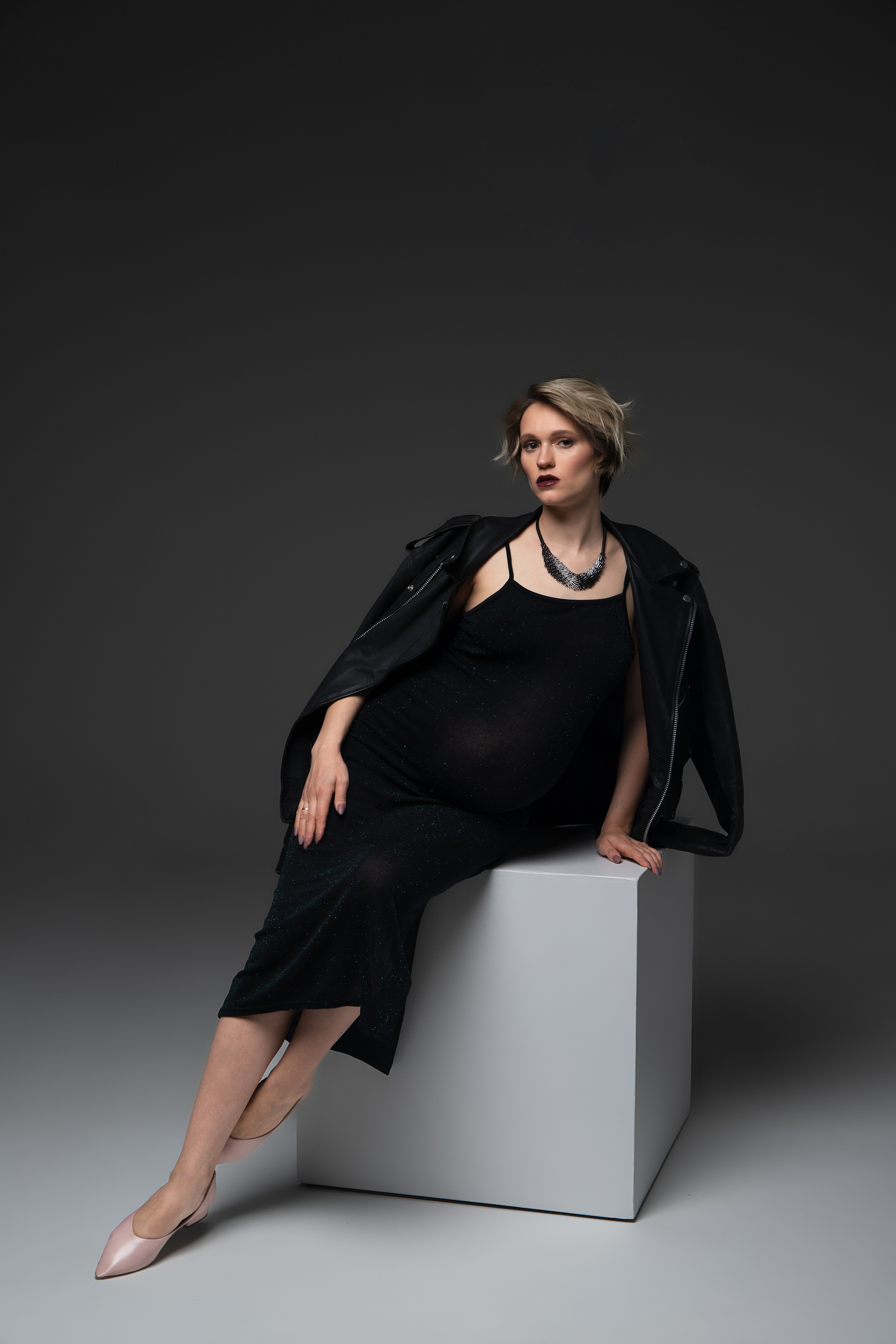 Минималистичная фотосессия беременности для Анны. Фотограф беременности в Санкт-Петербурге Анна Тюжина