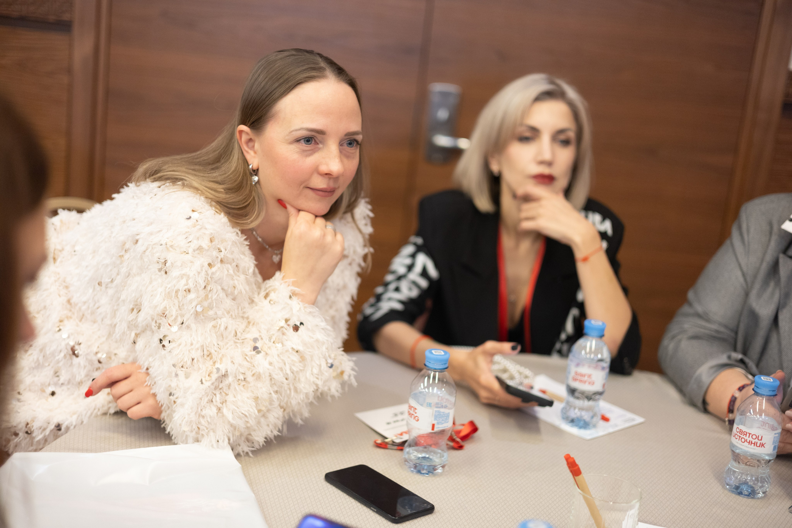 «СКАЖИ ДЕНЬГАМ ДА». Фотограф Красноярск съемки лавстори, фотосессия в студии, портретная съемка, творческие фотосессии