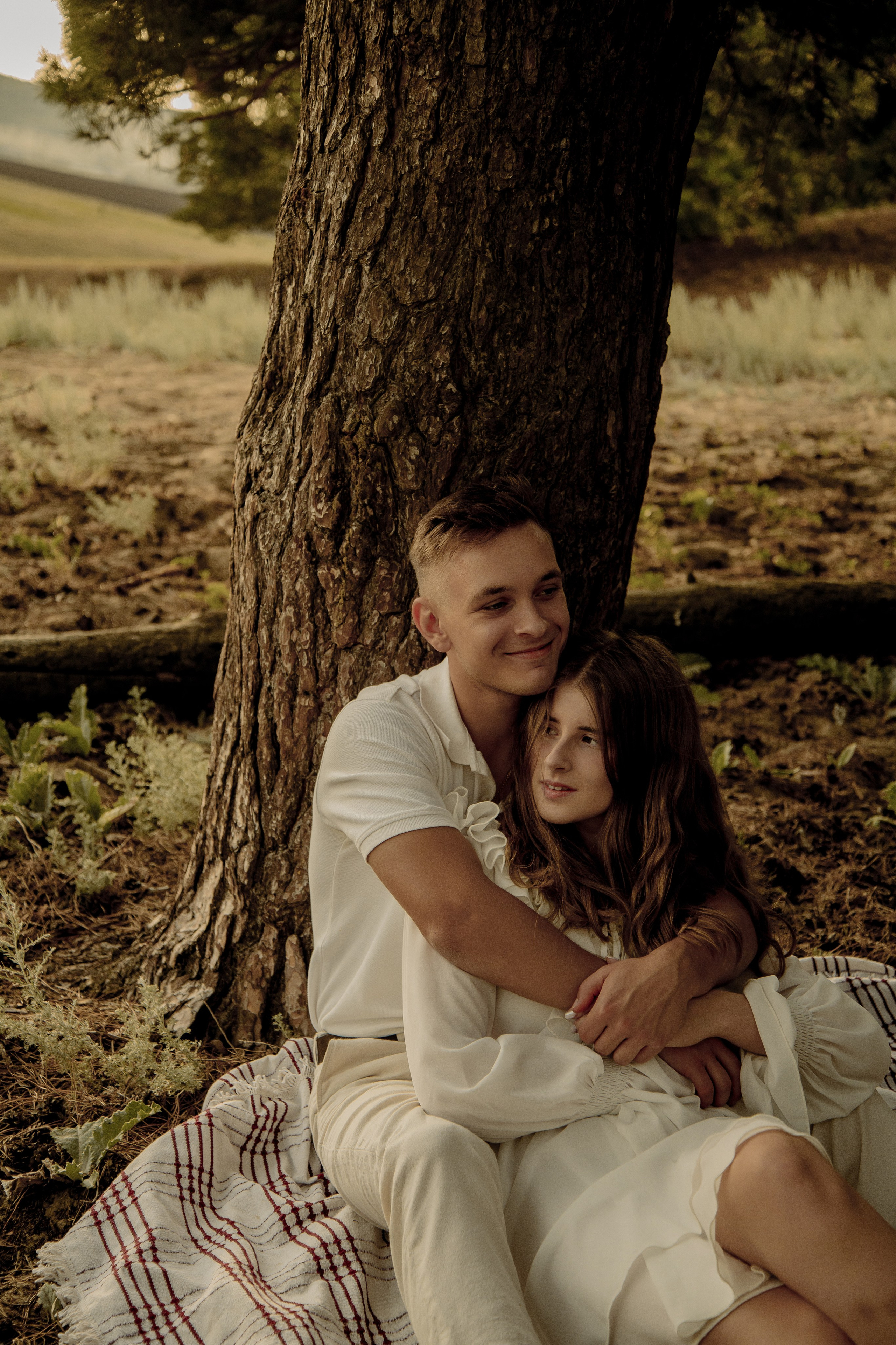 Любовь и желтые цветочки. Фотограф Мария Стрелкова