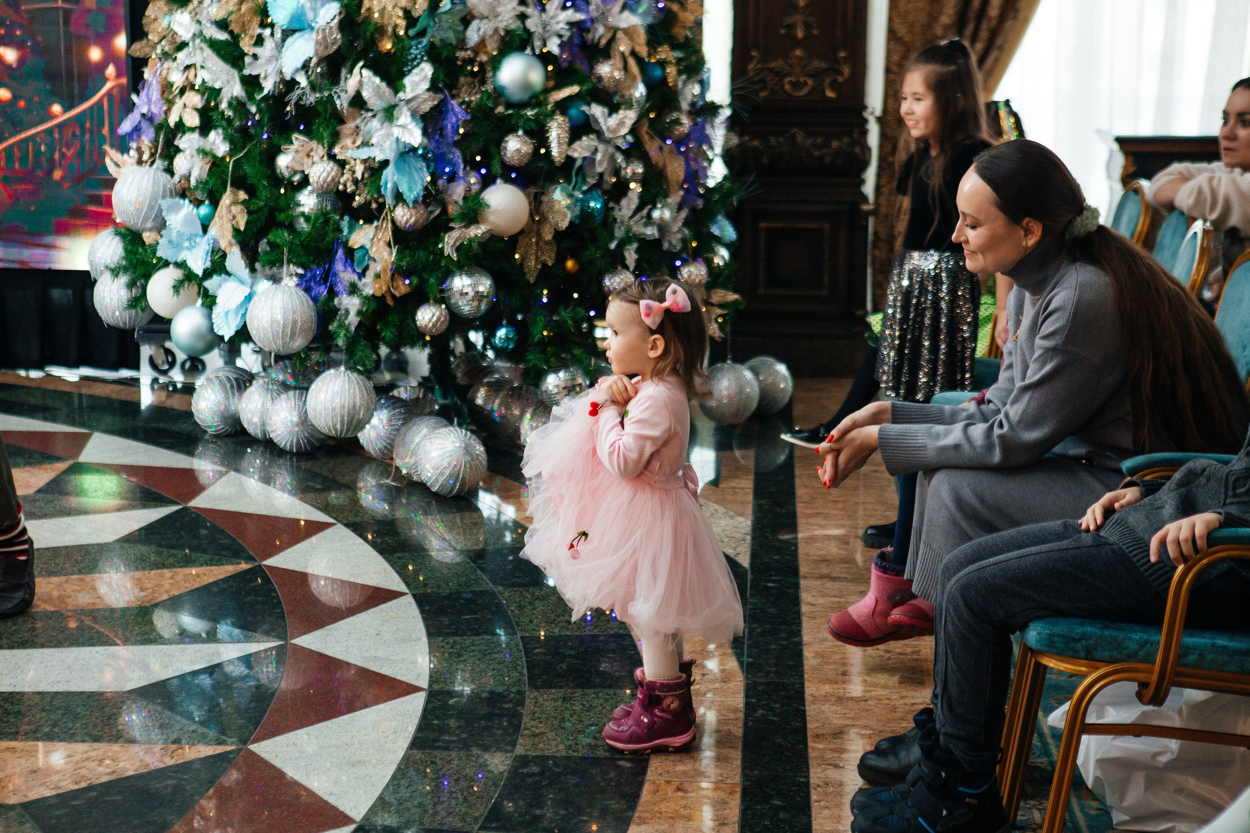 Купол|Новогодняя ёлка. Свадебный фотограф Челябинск Зиненко Виктория