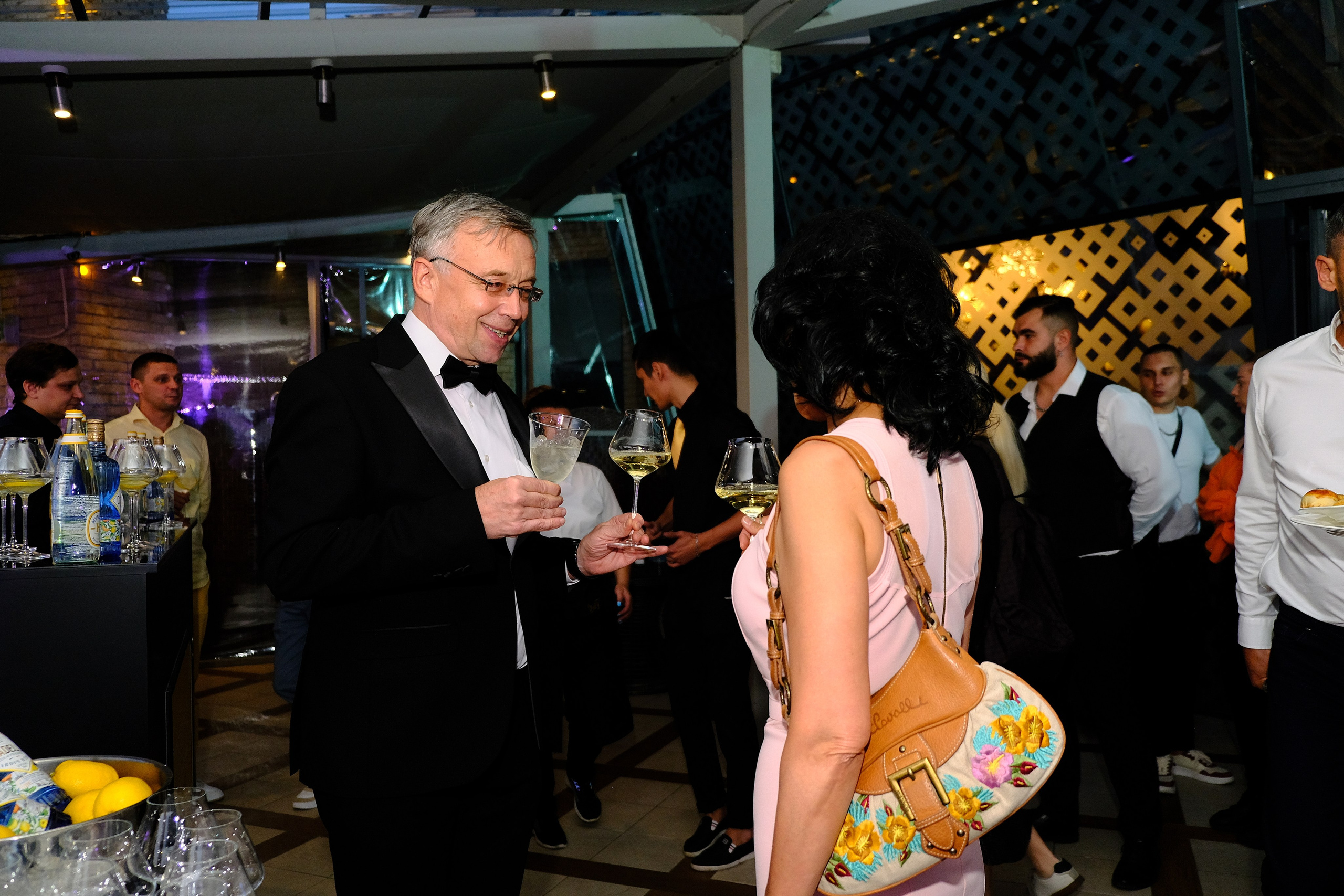 Репортажи. Портреты и репортажные съемки с душой: ваш уникальный момент в объективе Руфата, профессионального фотографа Алматы