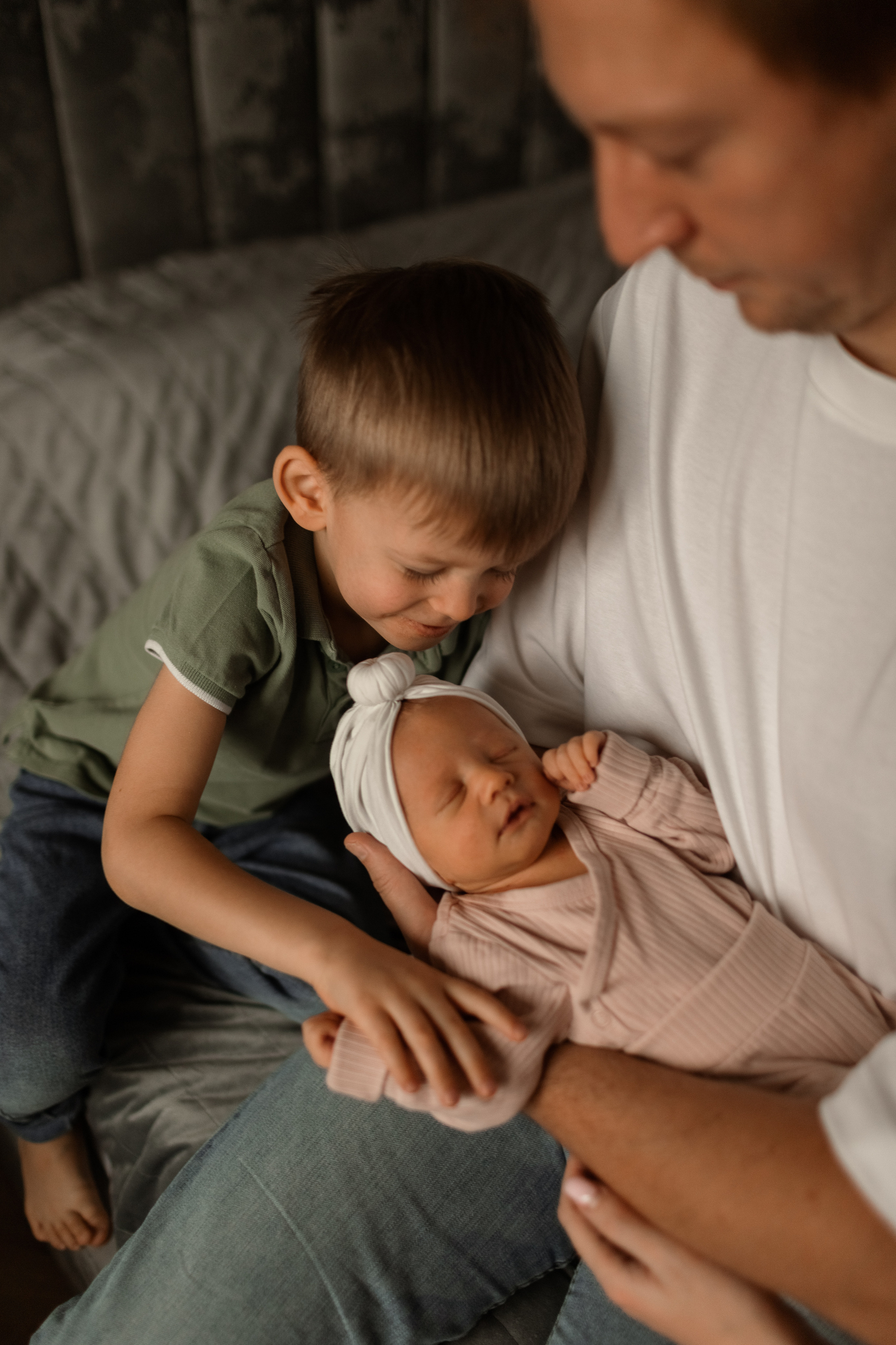 Александр Анастасия Артём и Арина. Фотограф про любовь в городе Москва