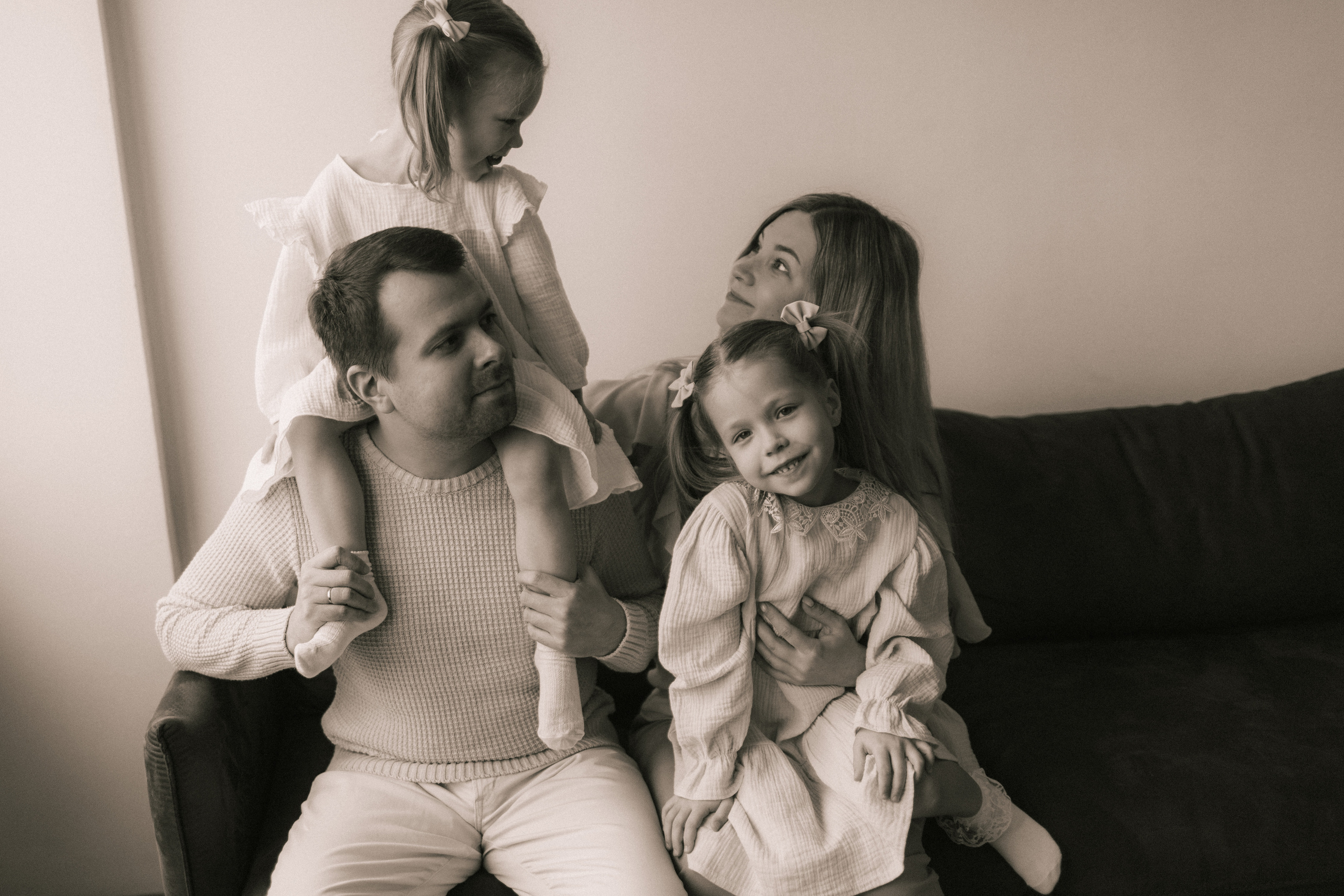 Татьяна Дмитрий Амелия и Милана. Фотограф про любовь в городе Москва