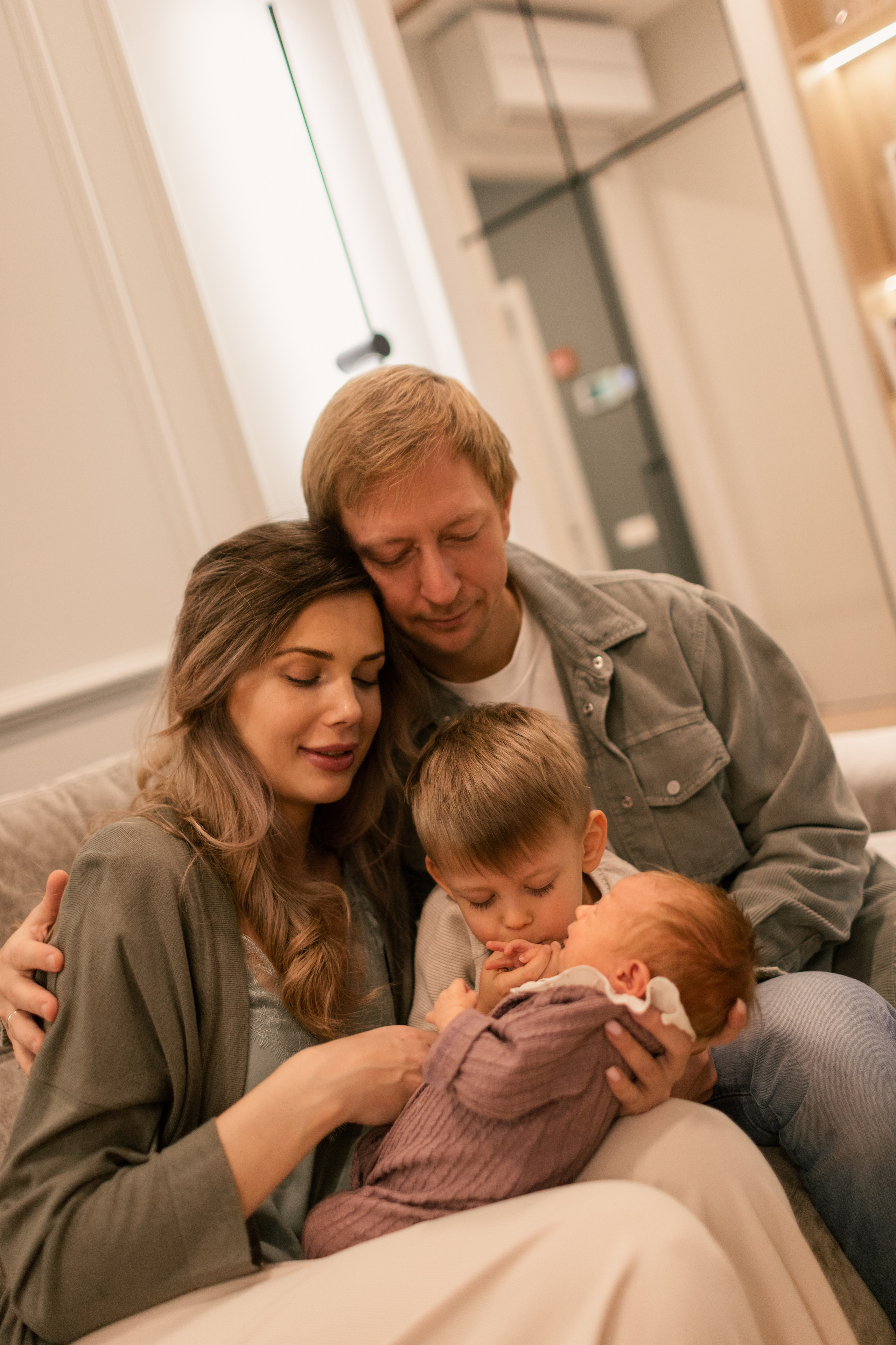 Александр Анастасия Артём и Арина. Фотограф про любовь в городе Москва