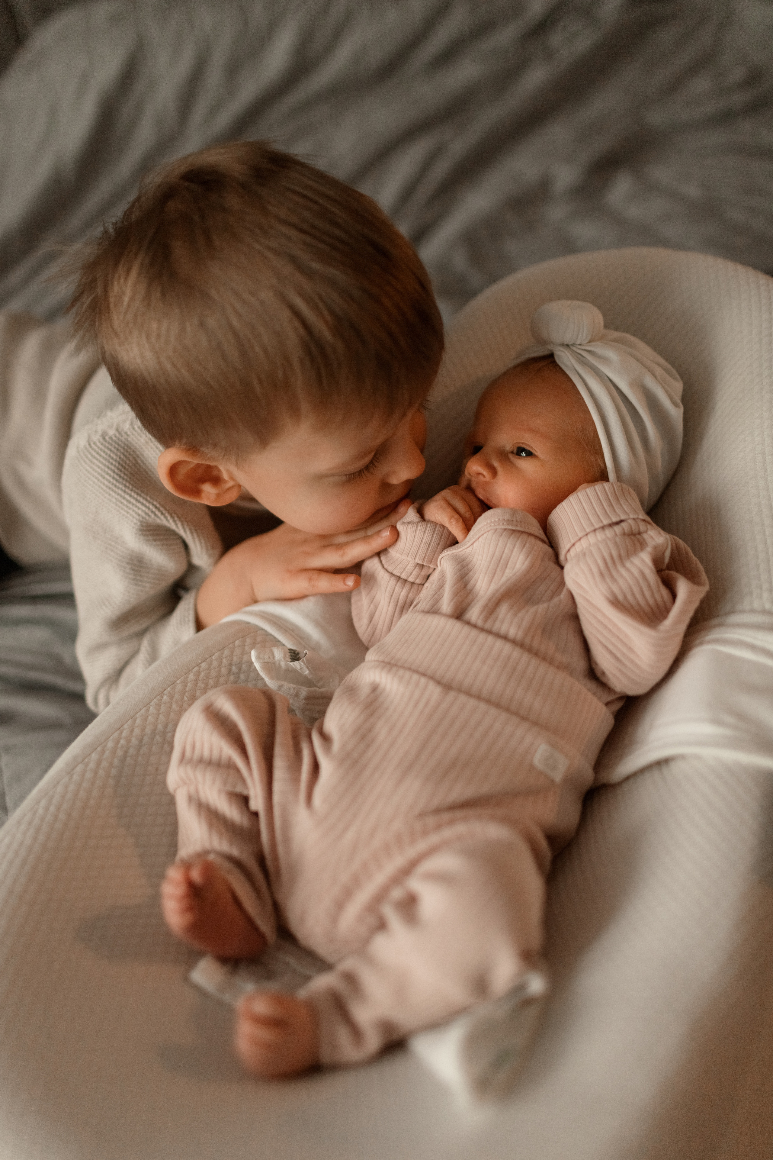 Александр Анастасия Артём и Арина. Фотограф про любовь в городе Москва