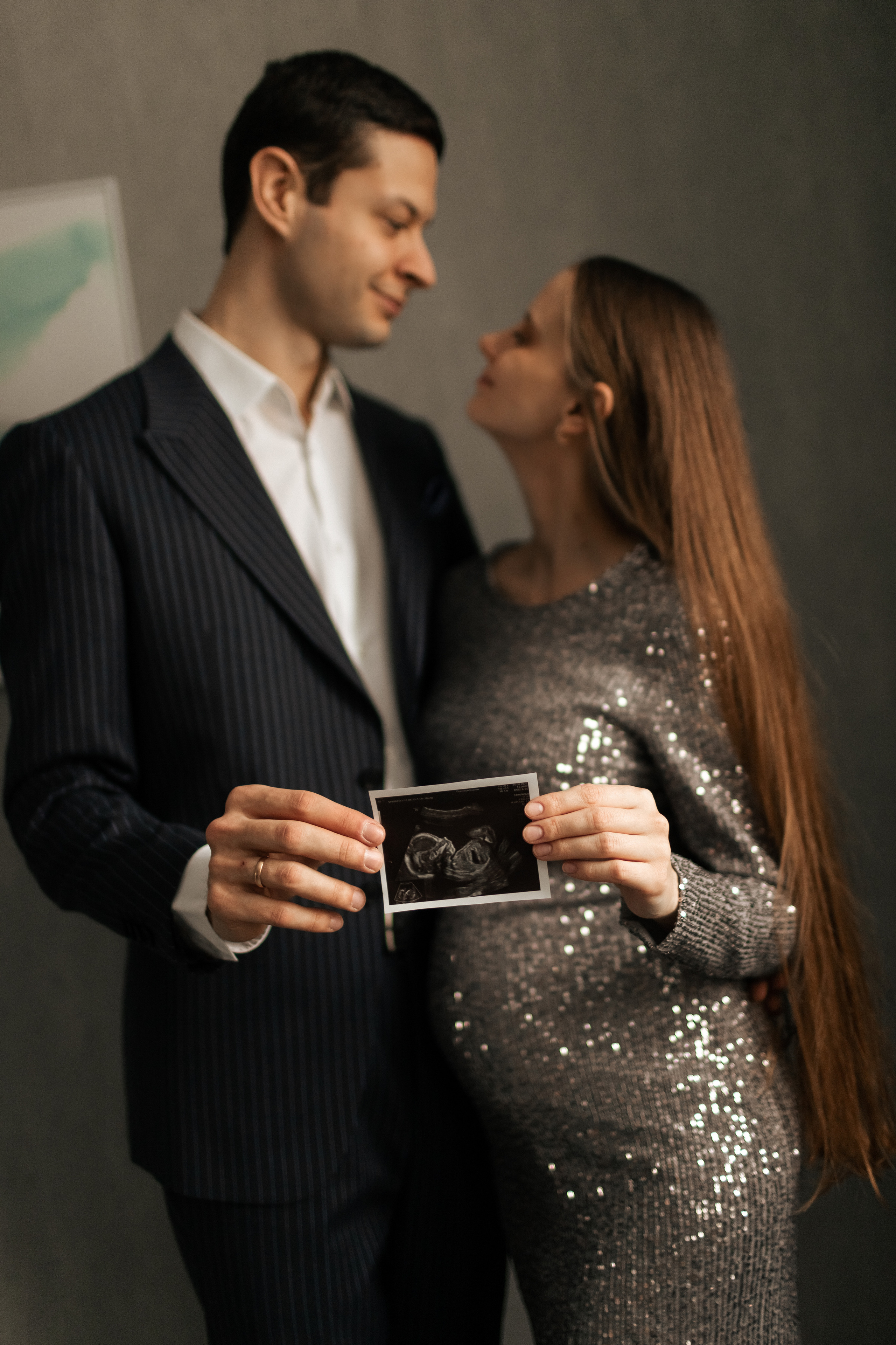 Павел и Мария в трепетном ожидании. Фотограф про любовь в городе Москва