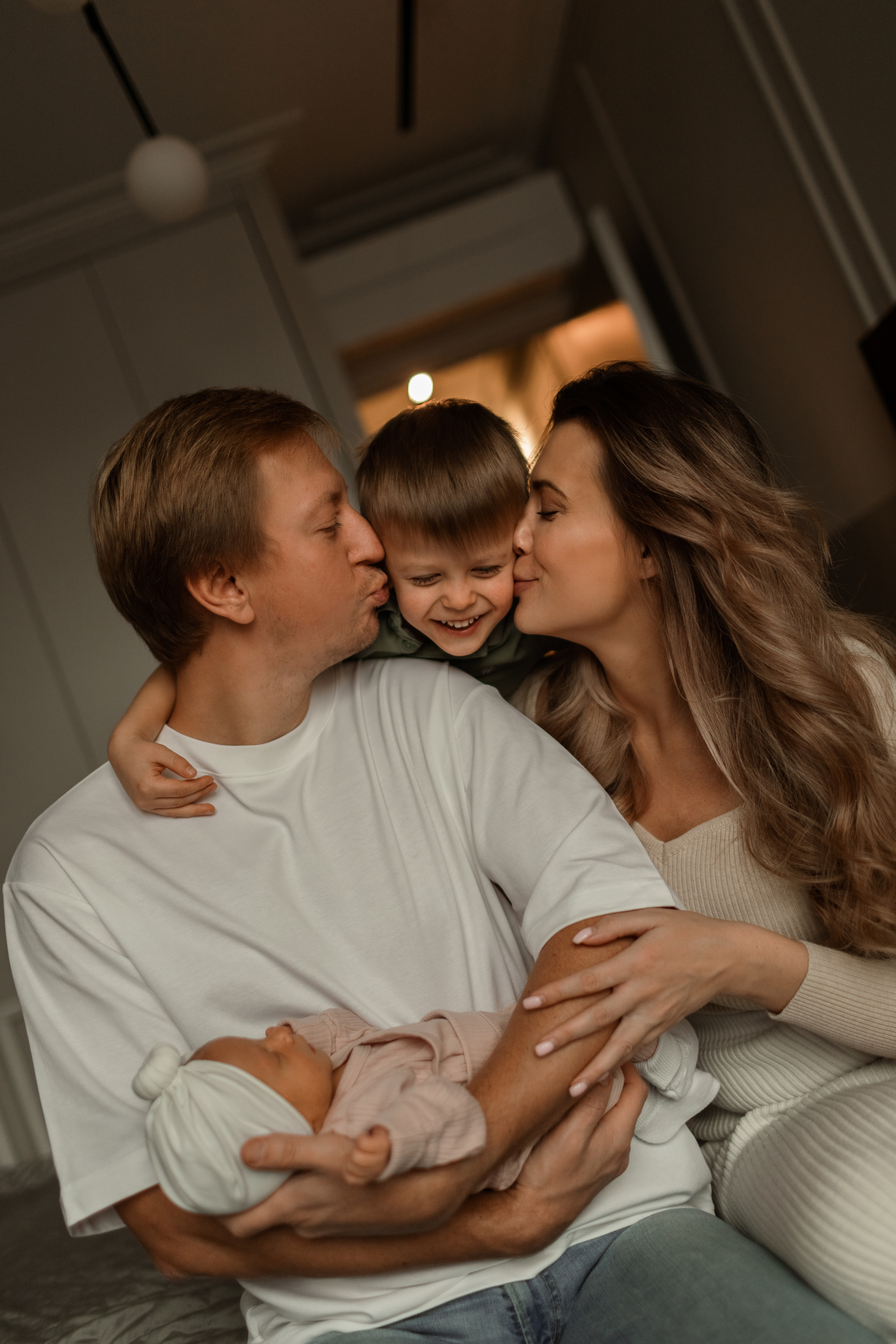 Александр Анастасия Артём и Арина. Фотограф про любовь в городе Москва