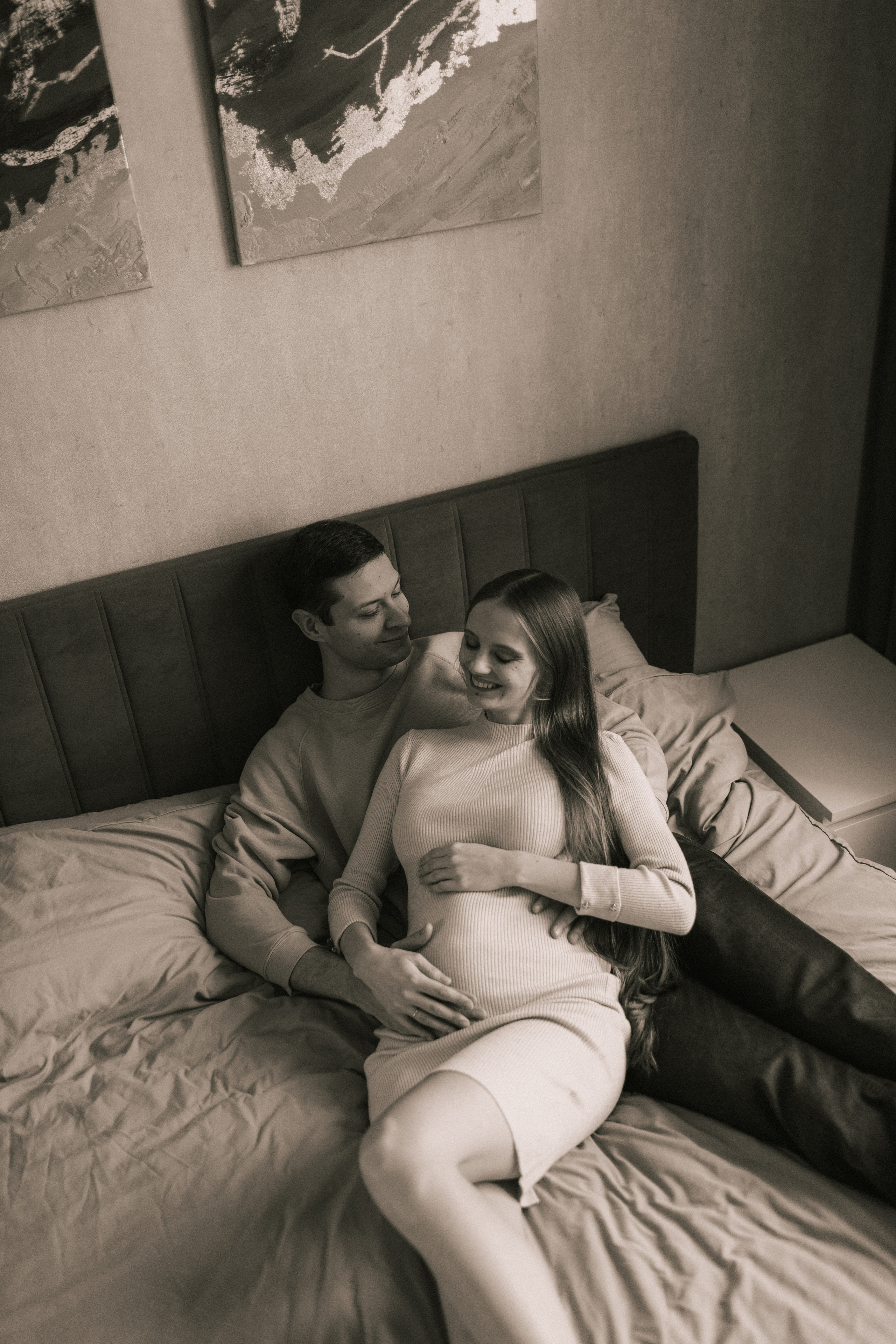 Павел и Мария в трепетном ожидании. Фотограф про любовь в городе Москва