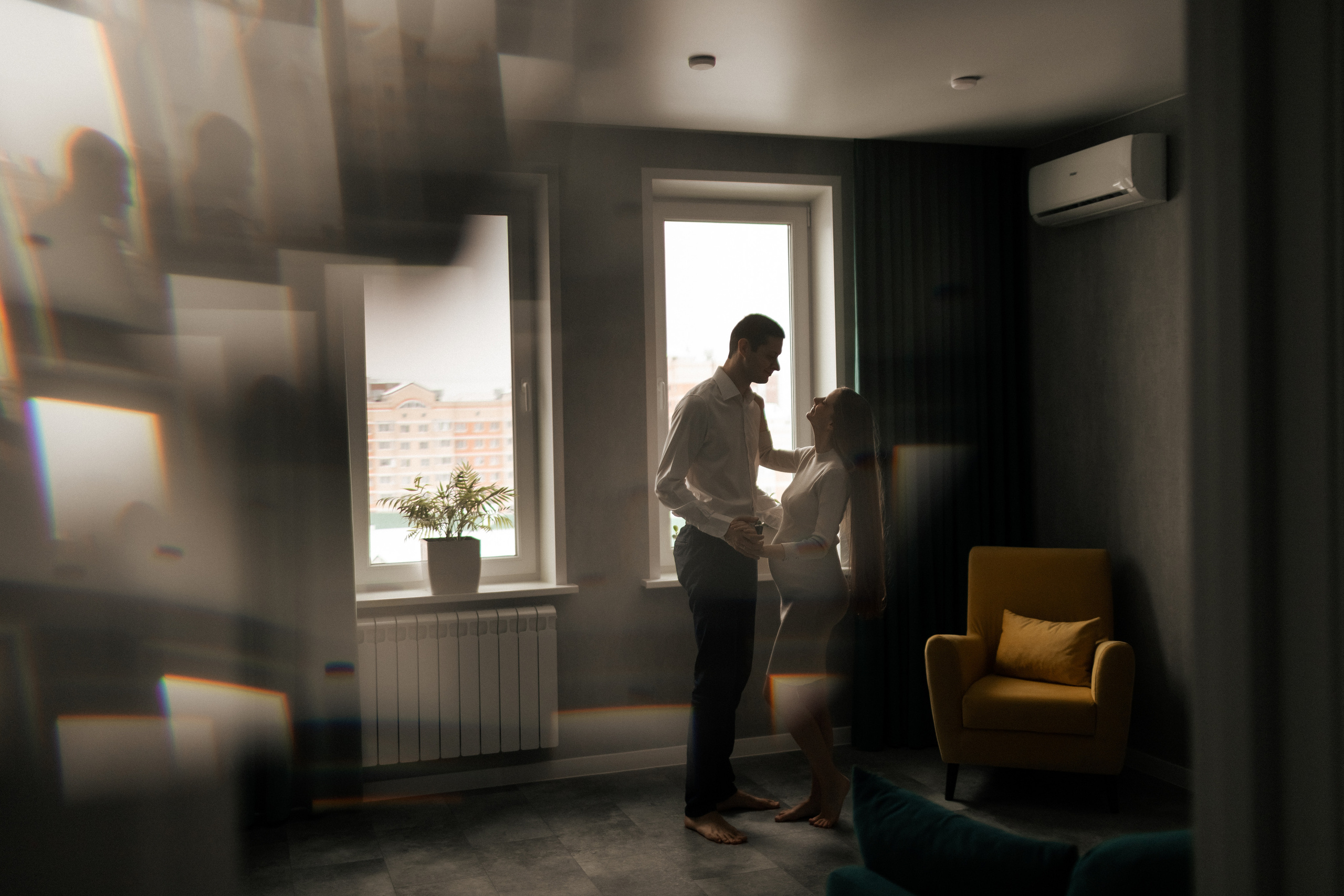 Павел и Мария в трепетном ожидании. Фотограф про любовь в городе Москва