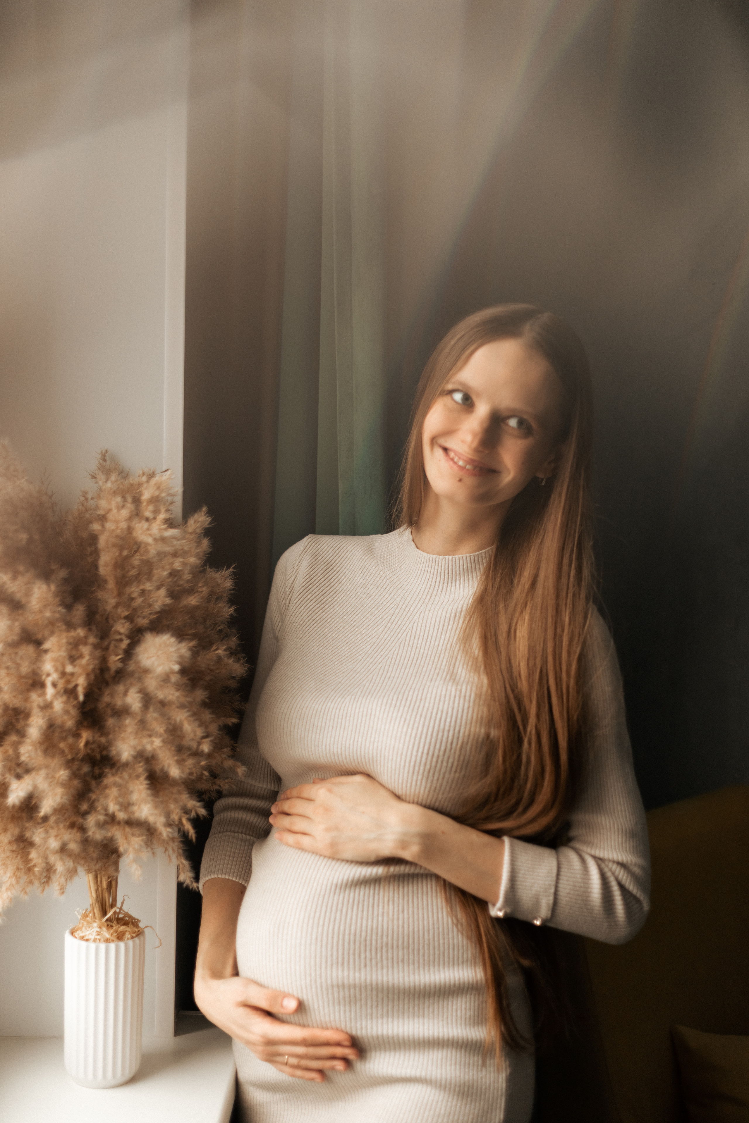 Павел и Мария в трепетном ожидании. Фотограф про любовь в городе Москва