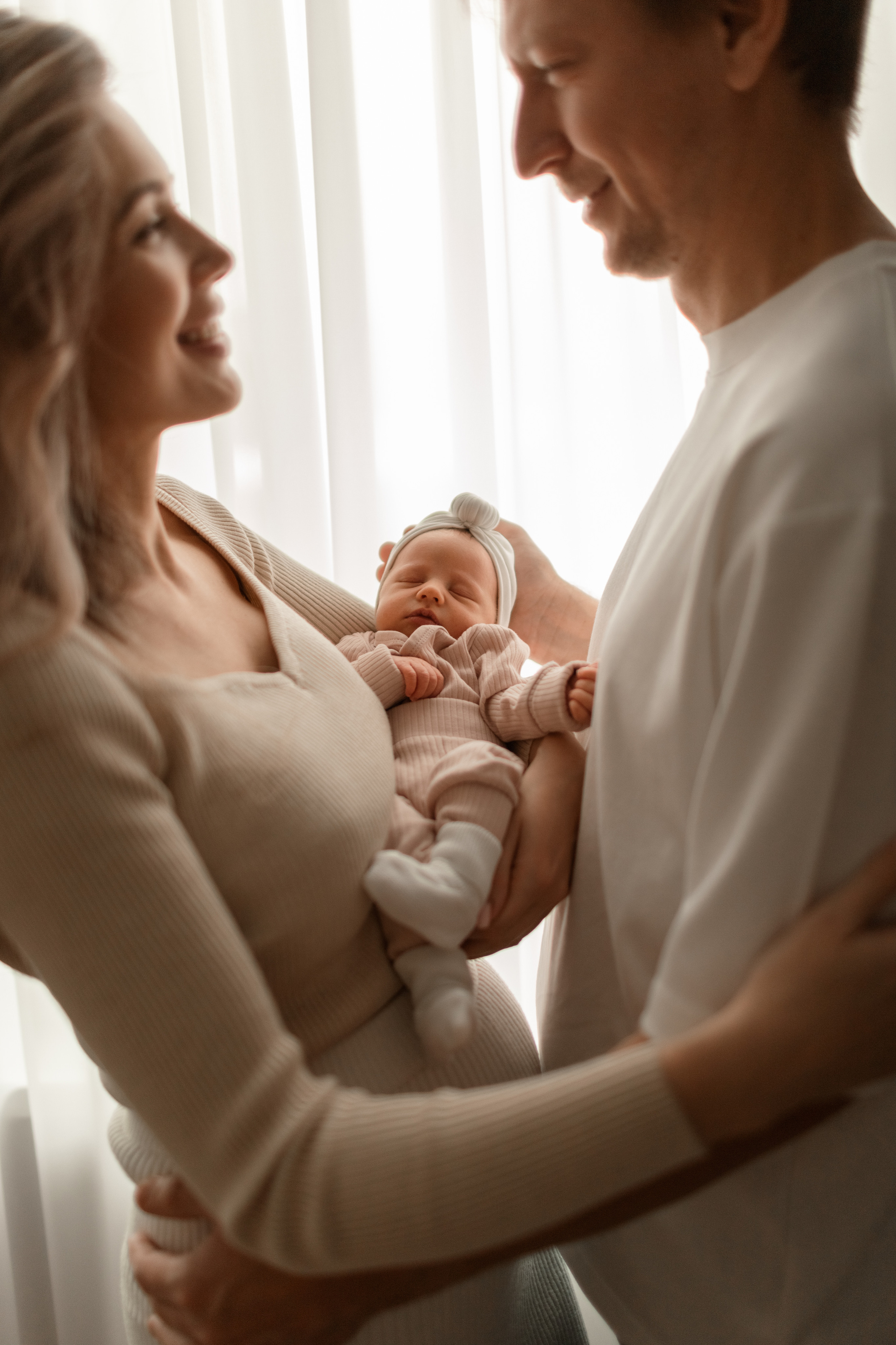 Александр Анастасия Артём и Арина. Фотограф про любовь в городе Москва