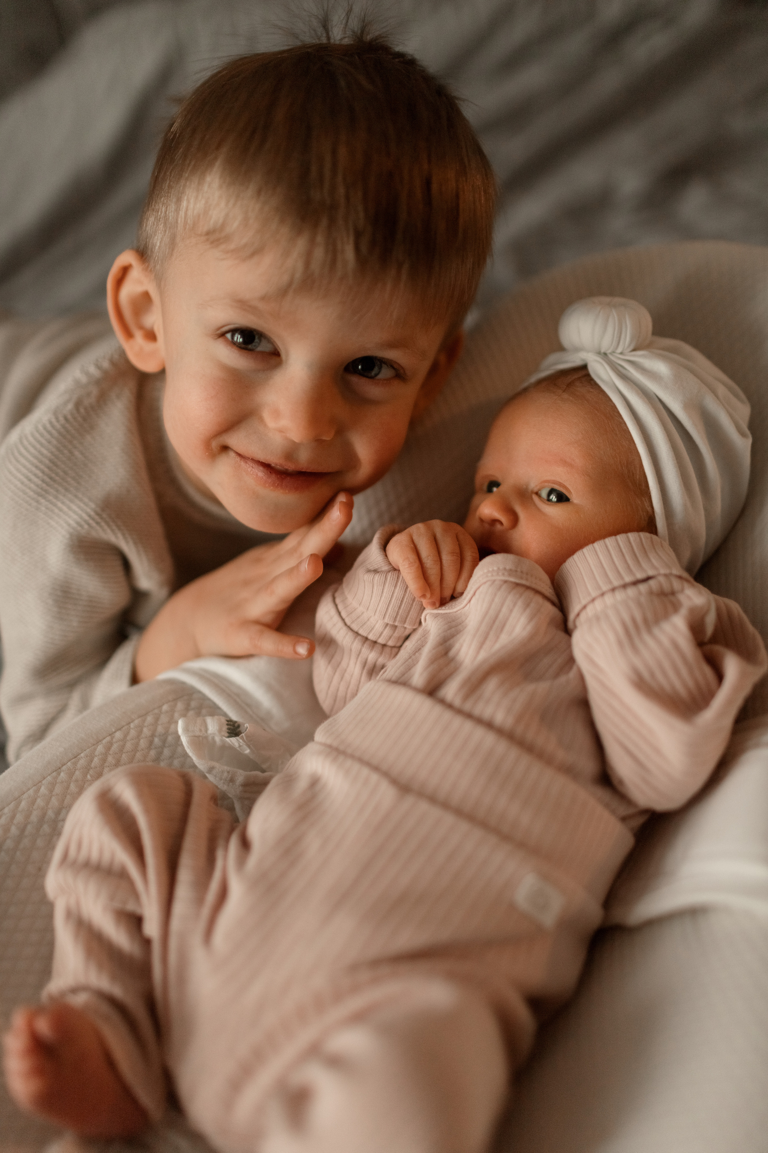 Александр Анастасия Артём и Арина. Фотограф про любовь в городе Москва