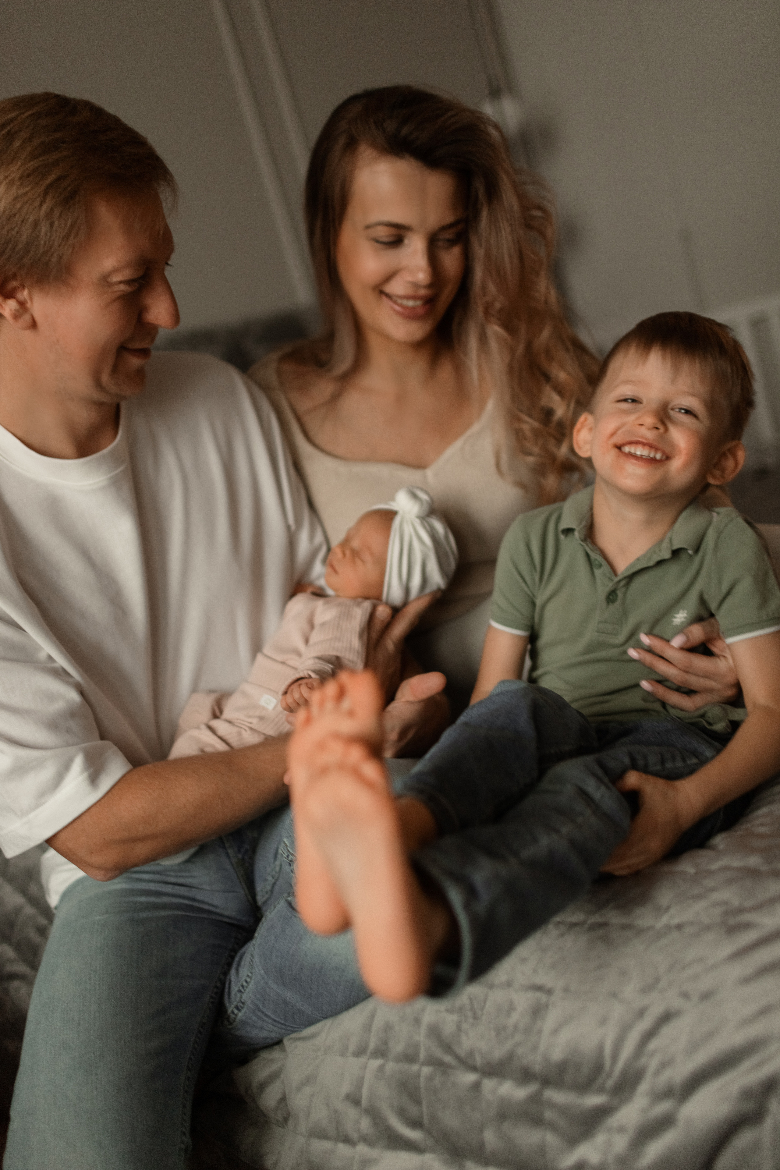 Александр Анастасия Артём и Арина. Фотограф про любовь в городе Москва