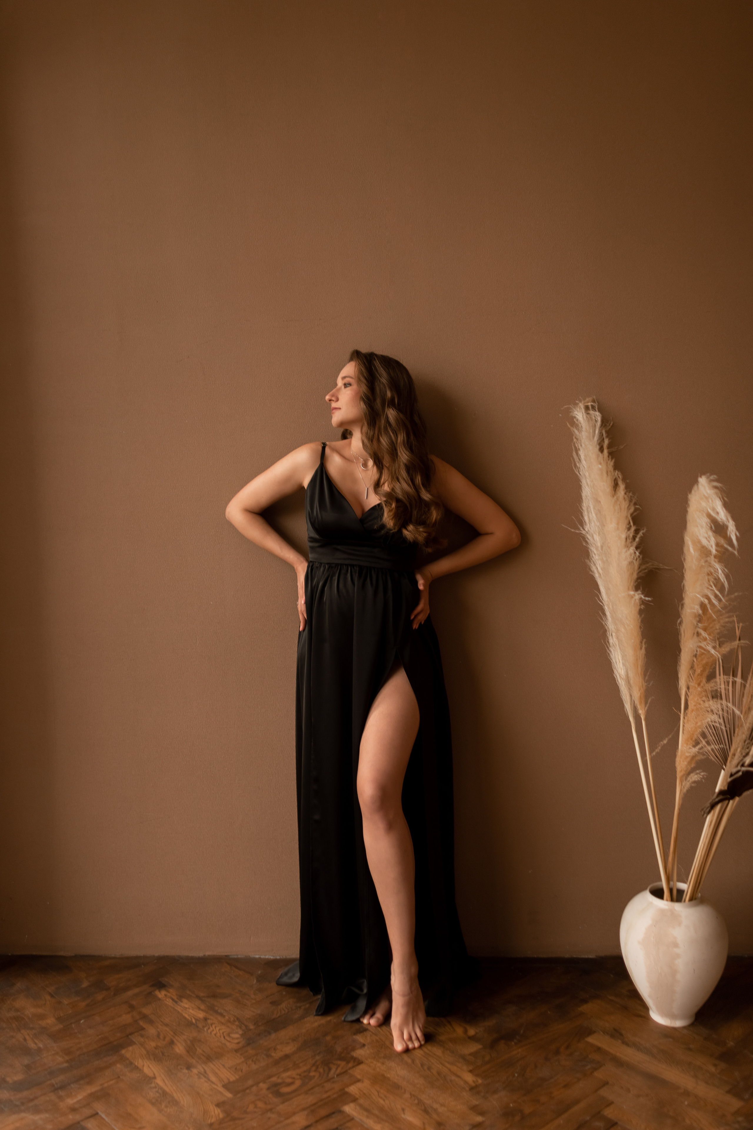 Прекрасная Яна в трепетном ожидании. Фотограф про любовь в городе Москва