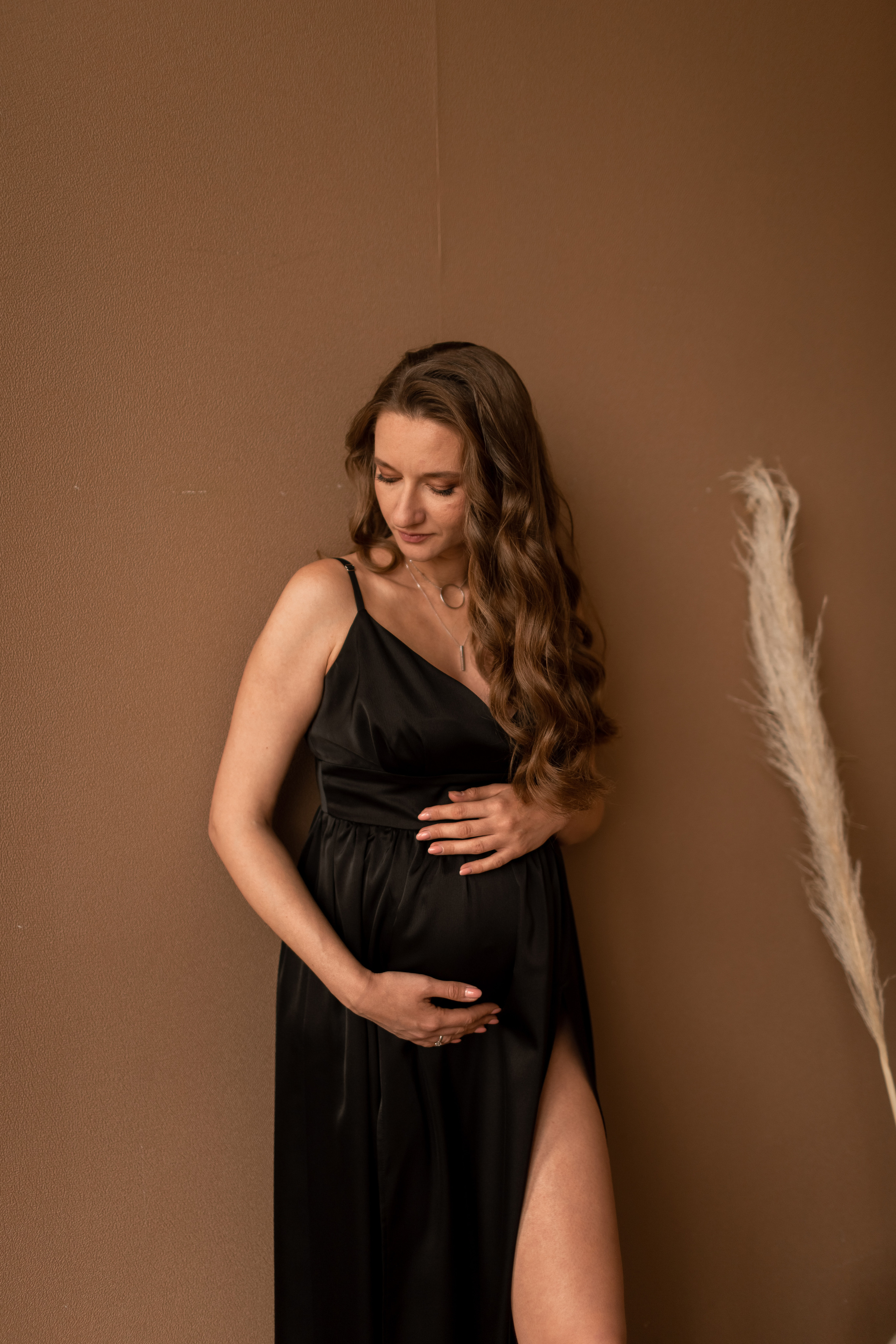 Прекрасная Яна в трепетном ожидании. Фотограф про любовь в городе Москва
