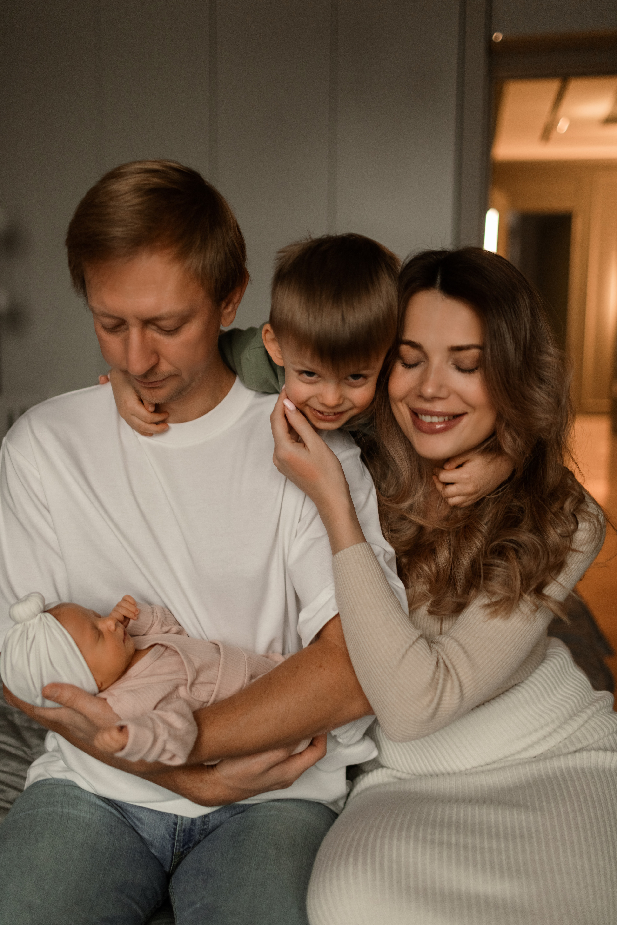 Александр Анастасия Артём и Арина. Фотограф про любовь в городе Москва