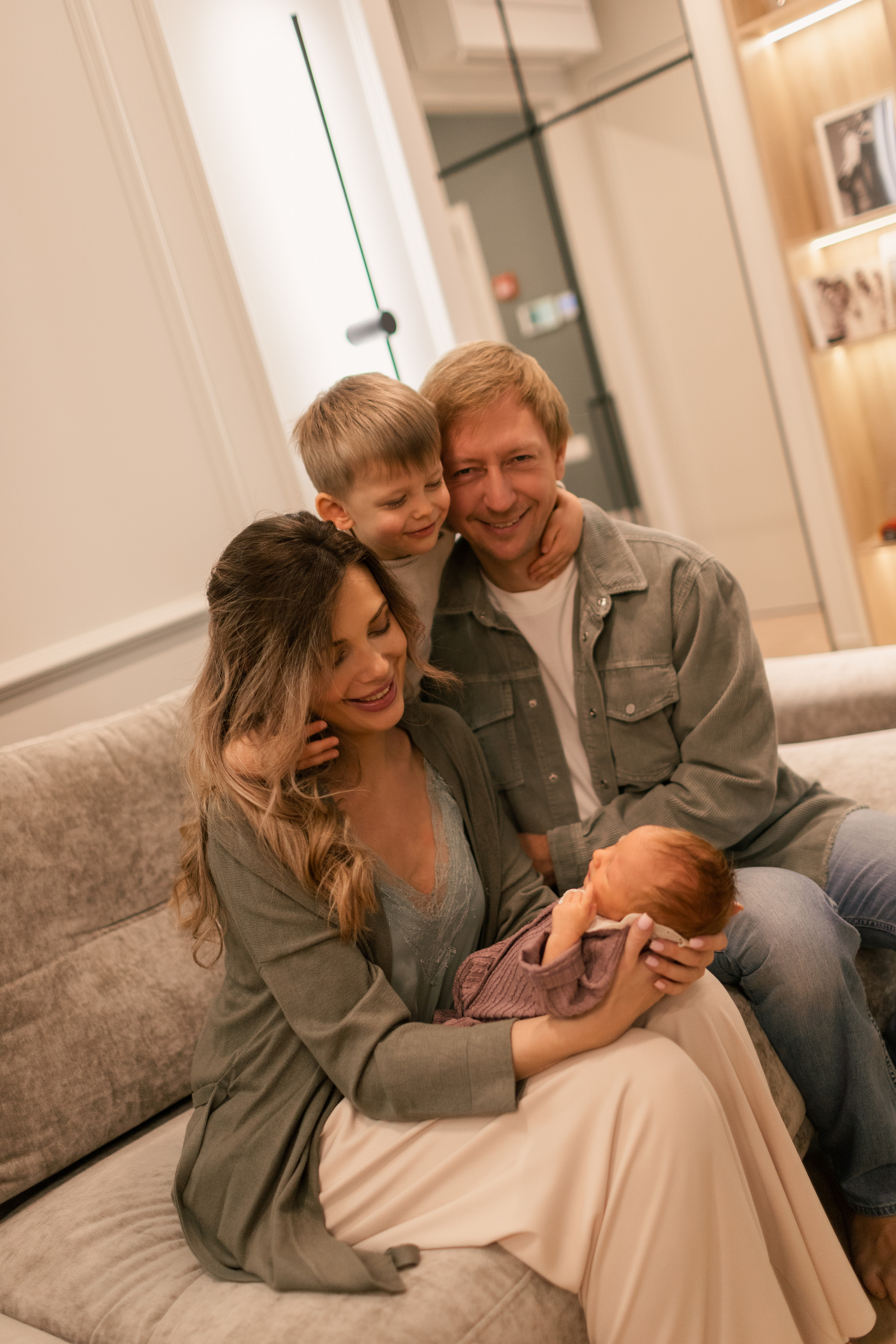 Александр Анастасия Артём и Арина. Фотограф про любовь в городе Москва