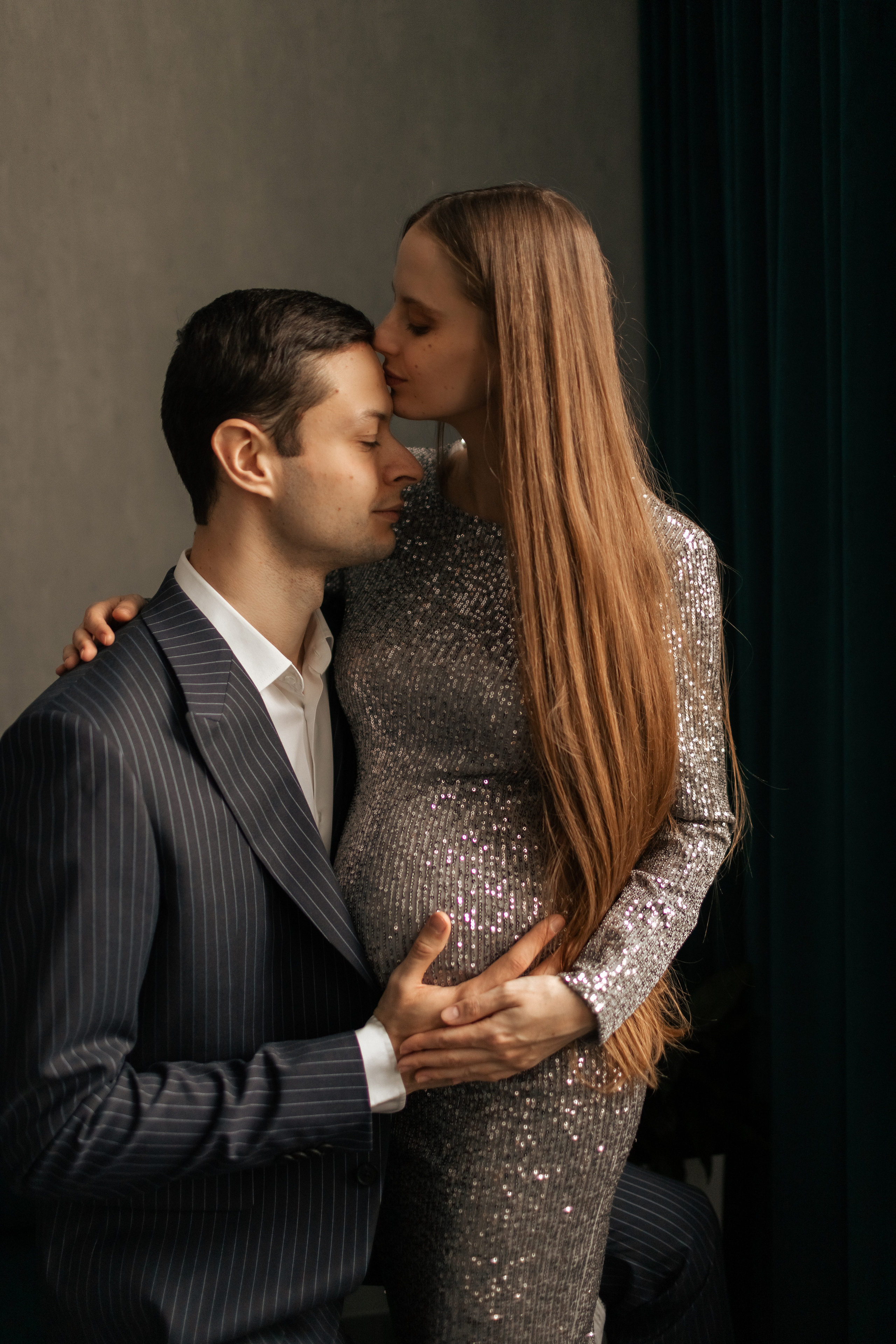 Павел и Мария в трепетном ожидании. Фотограф про любовь в городе Москва