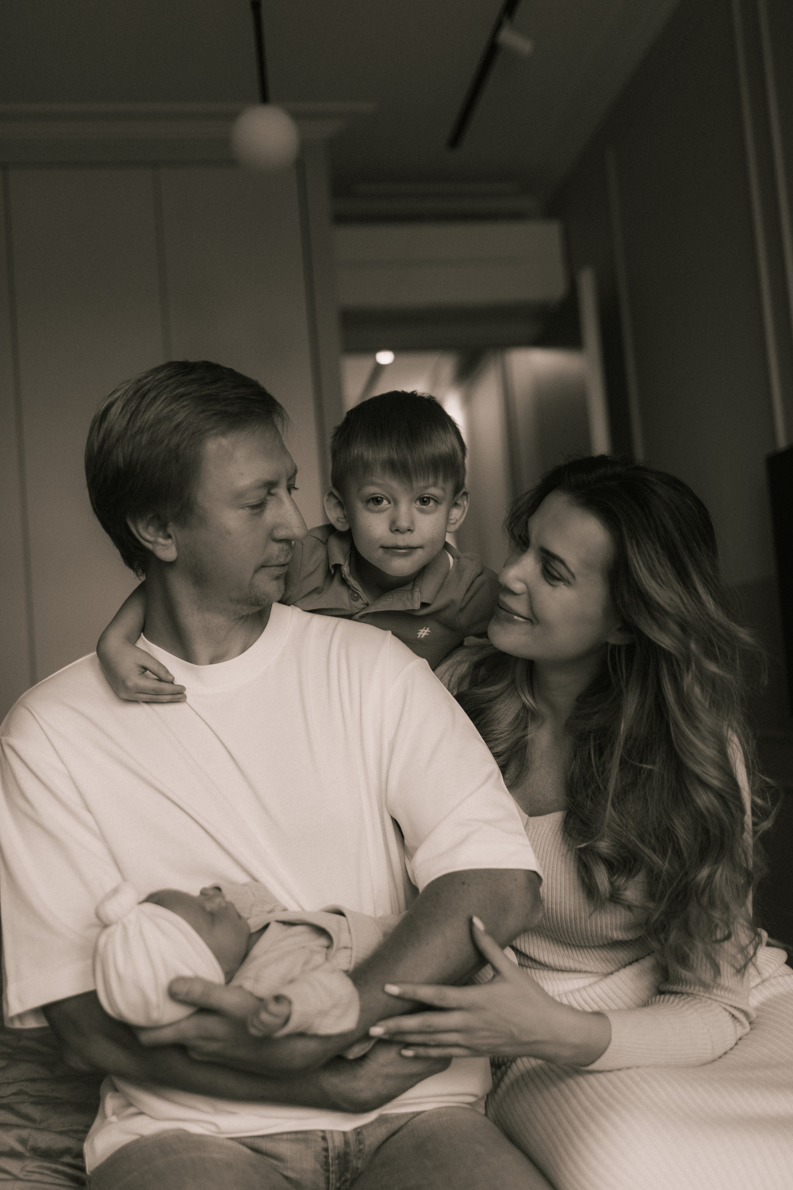 Александр Анастасия Артём и Арина. Фотограф про любовь в городе Москва