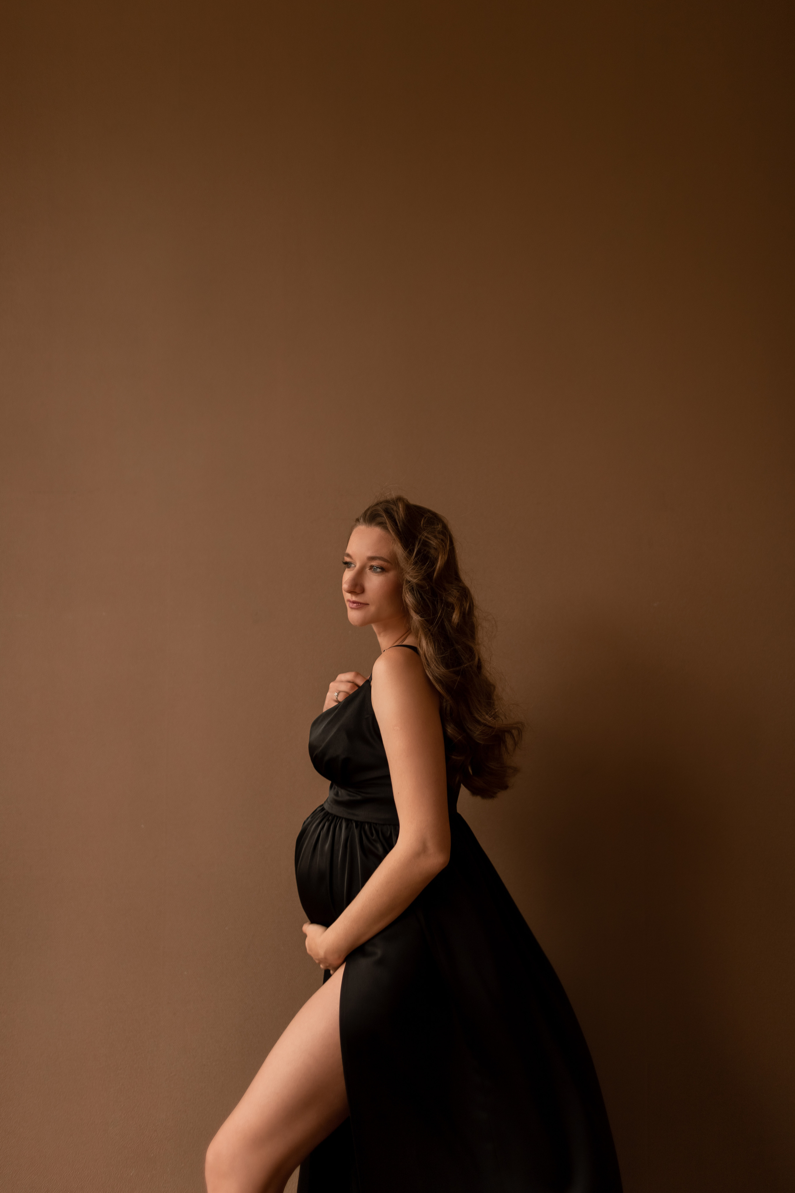 Прекрасная Яна в трепетном ожидании. Фотограф про любовь в городе Москва