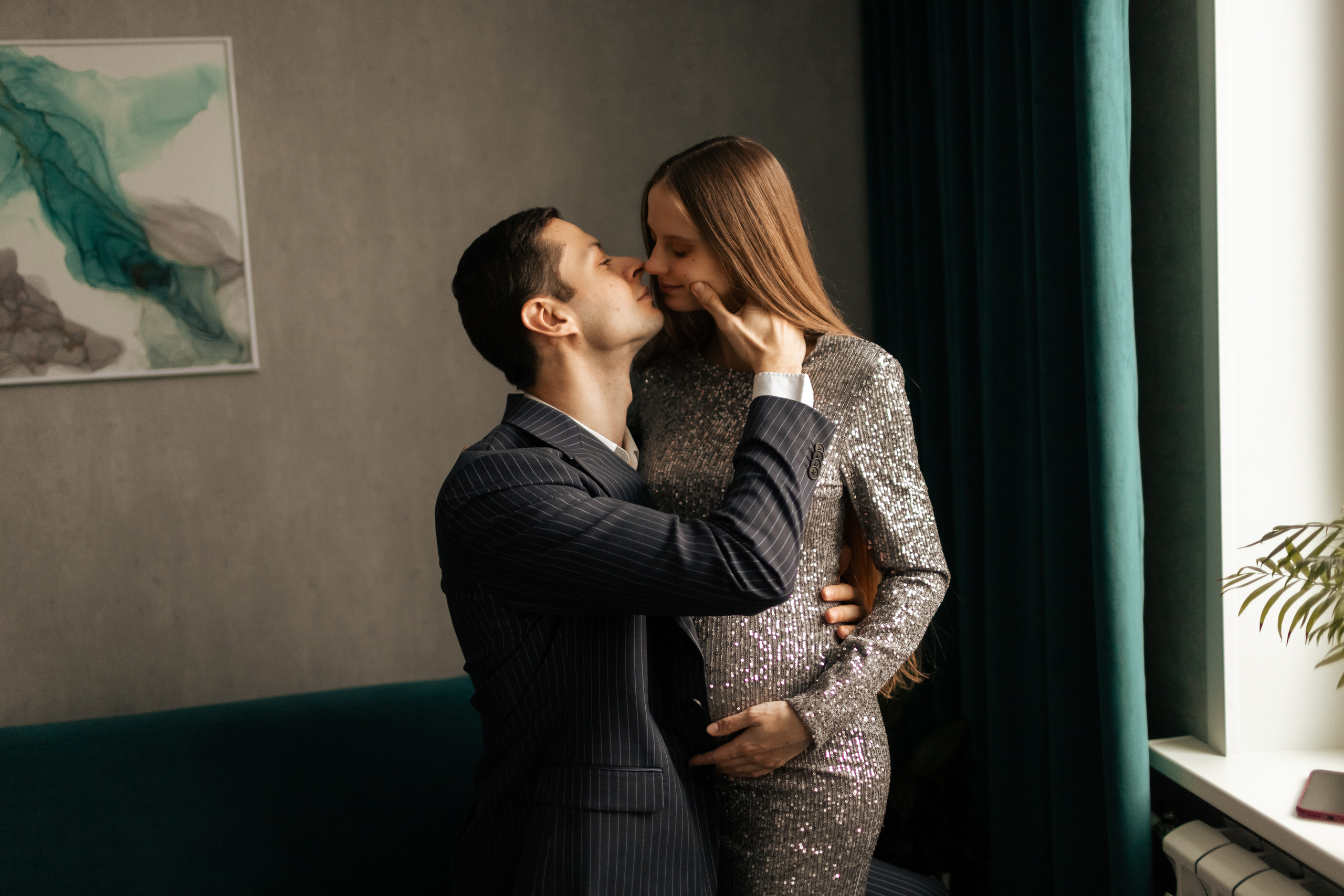 Павел и Мария в трепетном ожидании. Фотограф про любовь в городе Москва