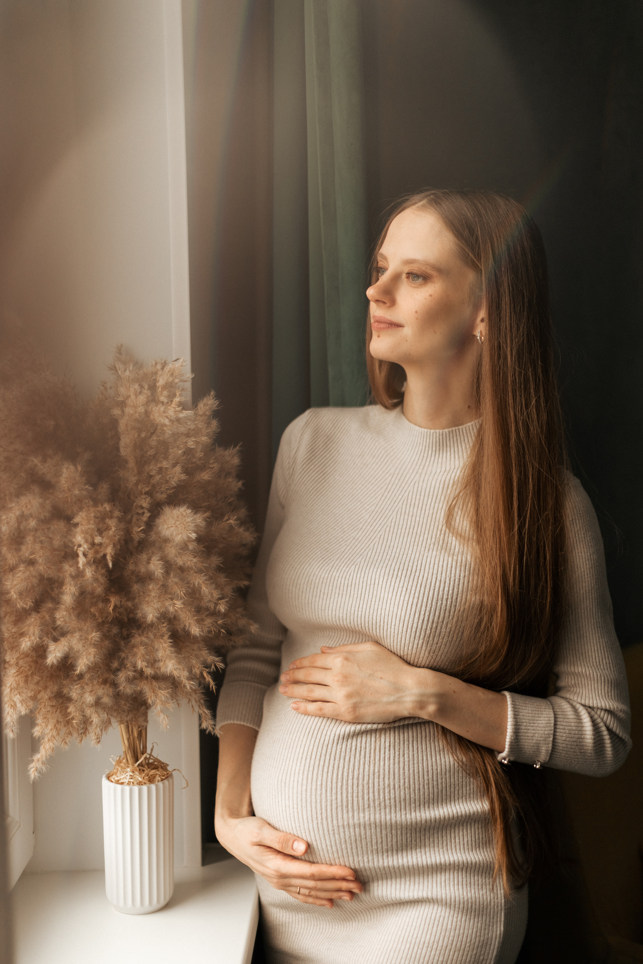 Павел и Мария в трепетном ожидании. Фотограф про любовь в городе Москва