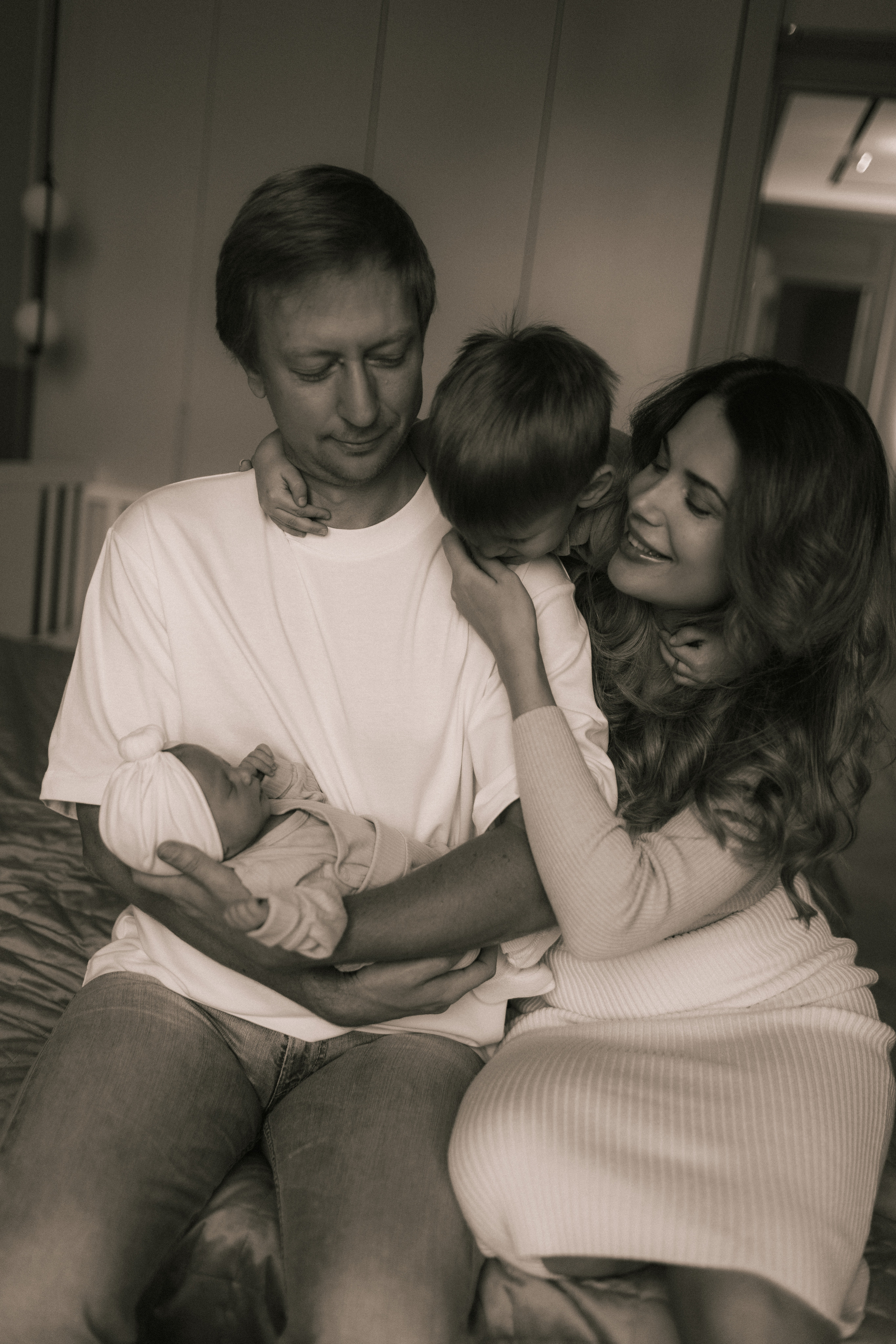 Александр Анастасия Артём и Арина. Фотограф про любовь в городе Москва