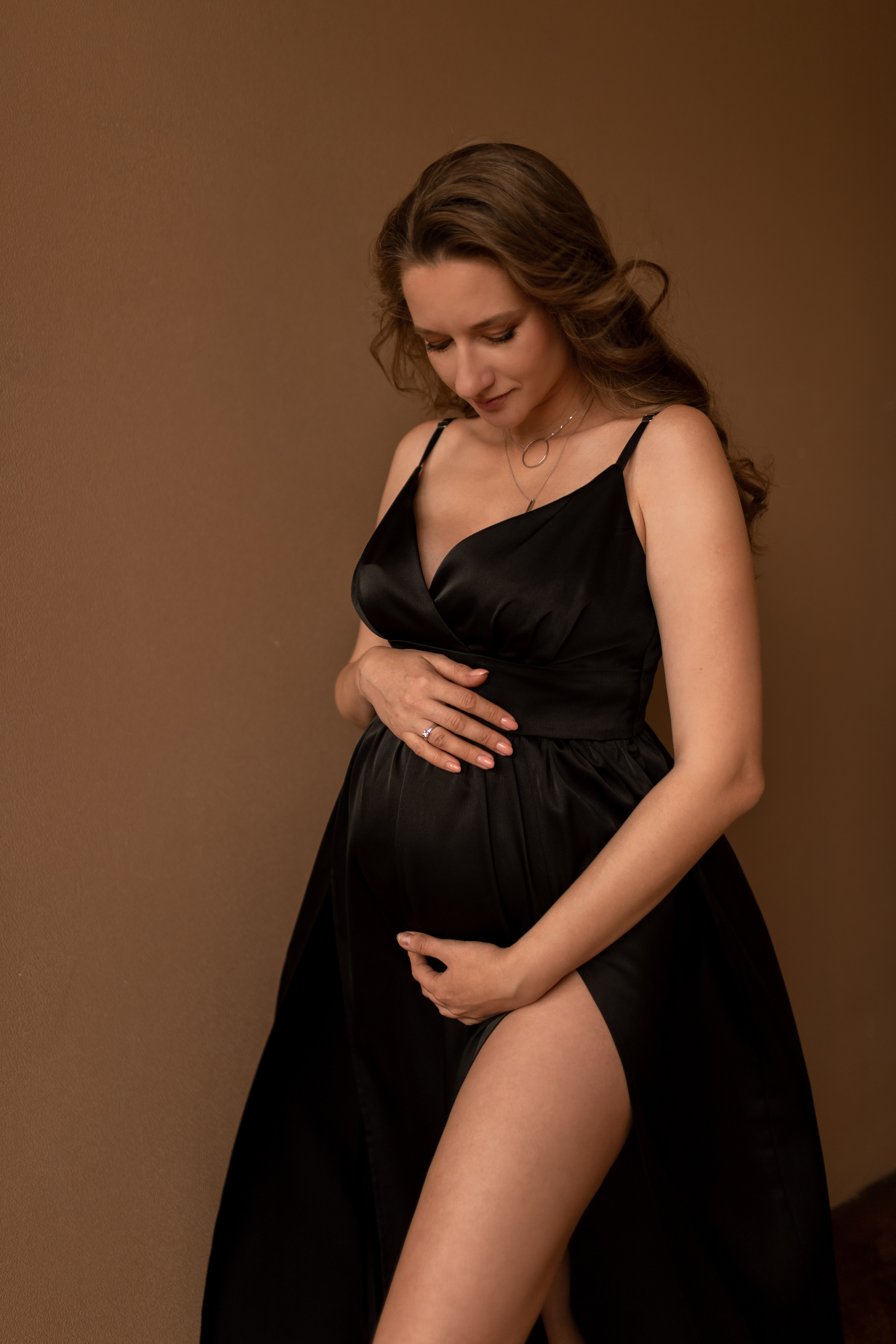 Прекрасная Яна в трепетном ожидании. Фотограф про любовь в городе Москва