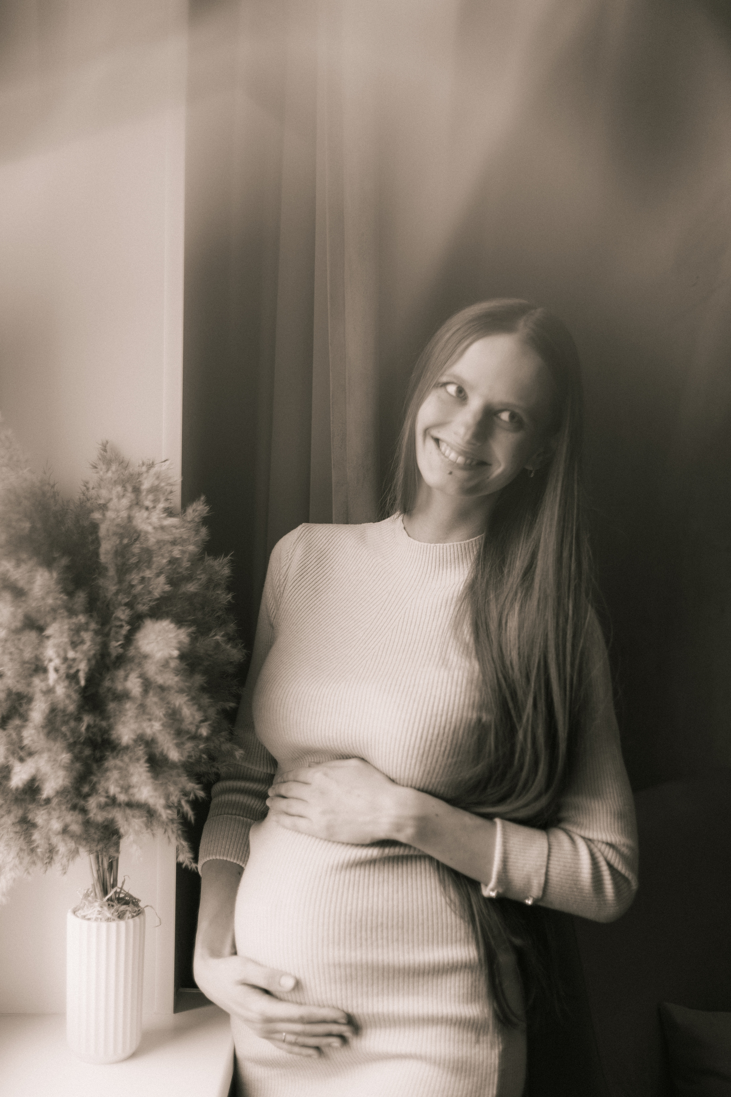 Павел и Мария в трепетном ожидании. Фотограф про любовь в городе Москва