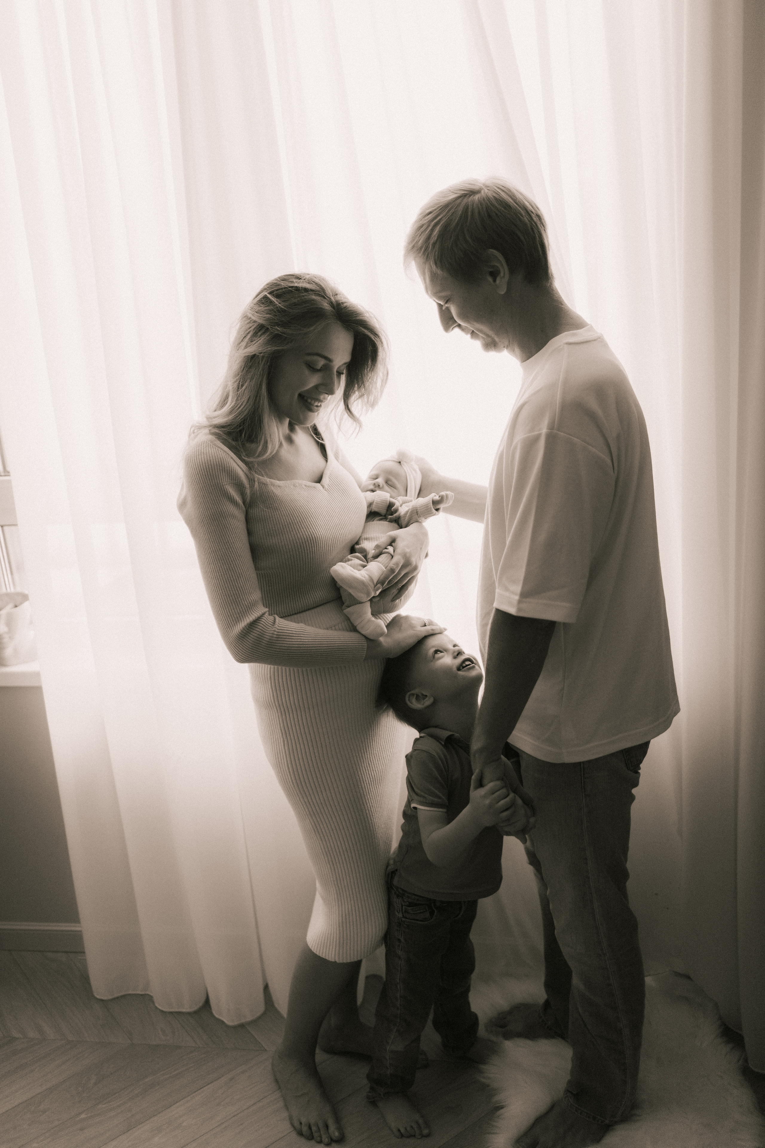 Александр Анастасия Артём и Арина. Фотограф про любовь в городе Москва