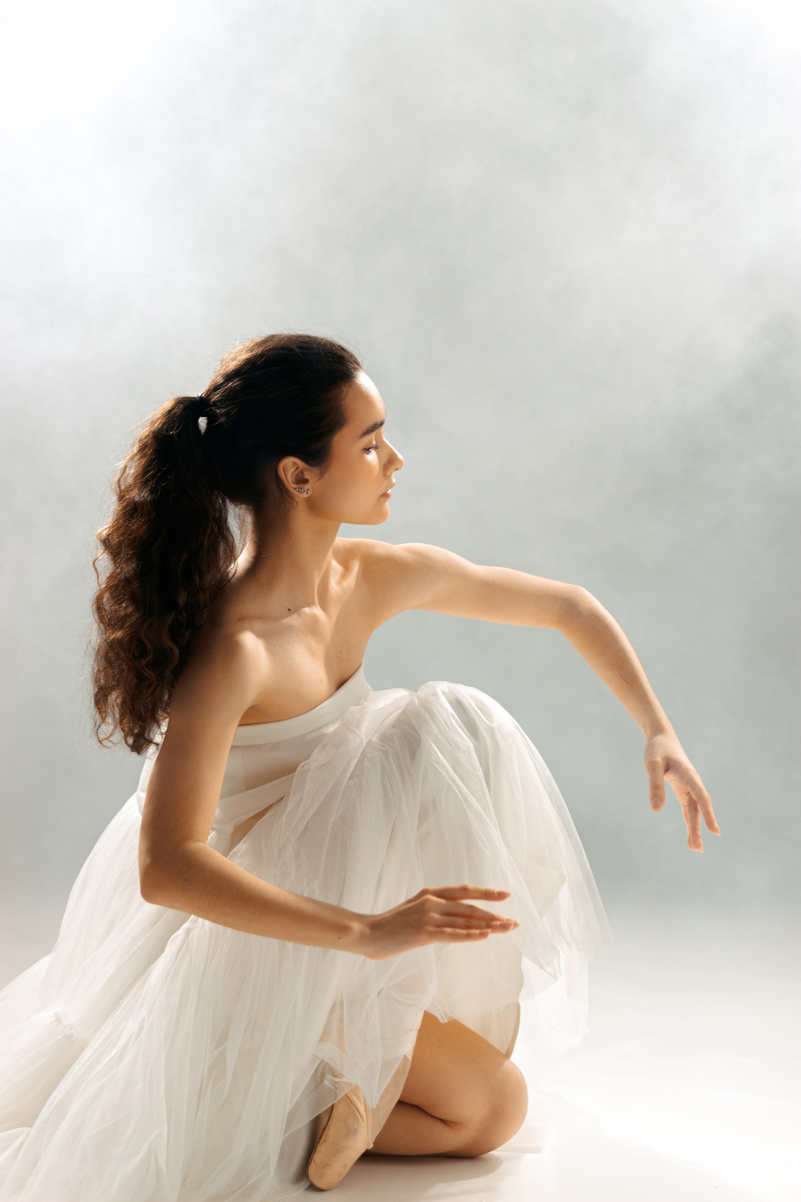 Гимнастика и балет. Фотограф беременности в Тюмени Любовь Докучаева