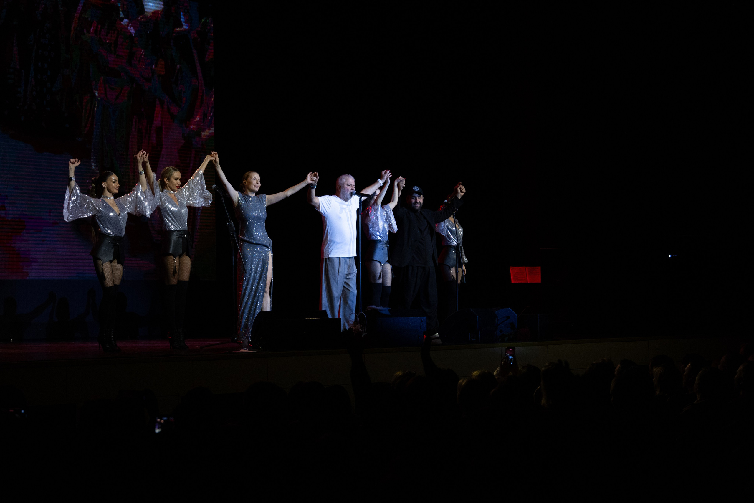 Сосо Павлиашвили КРАСНОЯРСК. Фотограф Красноярск съемки лавстори, фотосессия в студии, портретная съемка, творческие фотосессии
