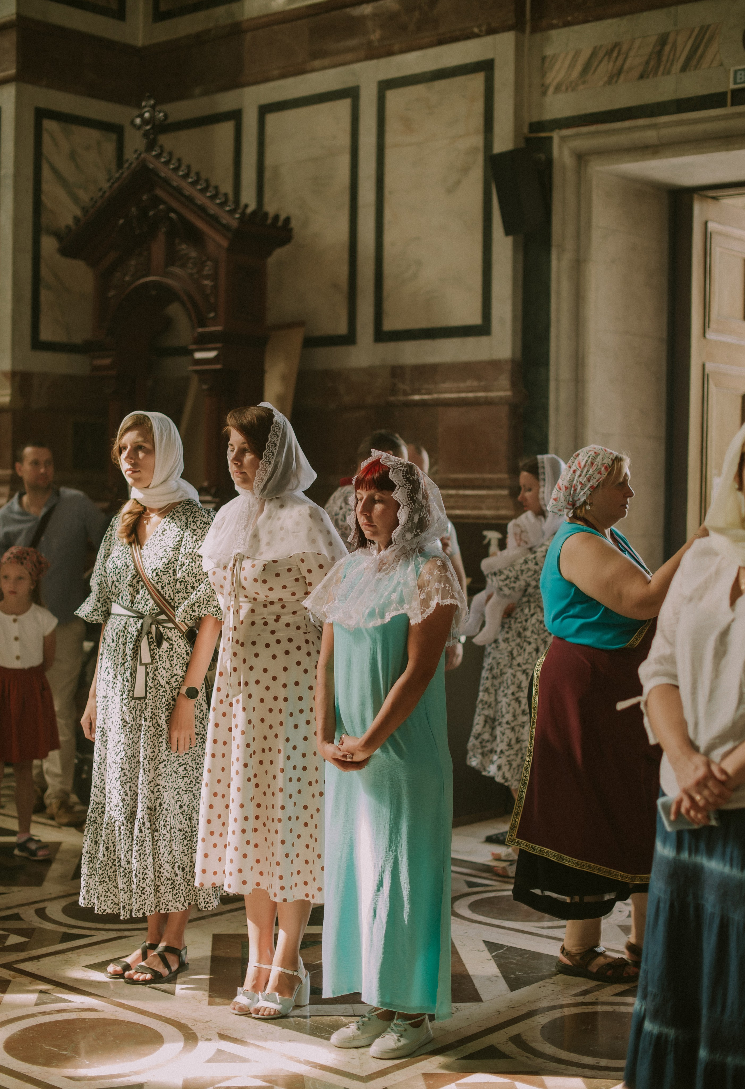 Собор св. равноапостольного князя Владимира усыпальница выдающихся флотоводцев-адмиралов. Свадебный, женский, семейный фотограф в Севастополе Юлия Мошенко