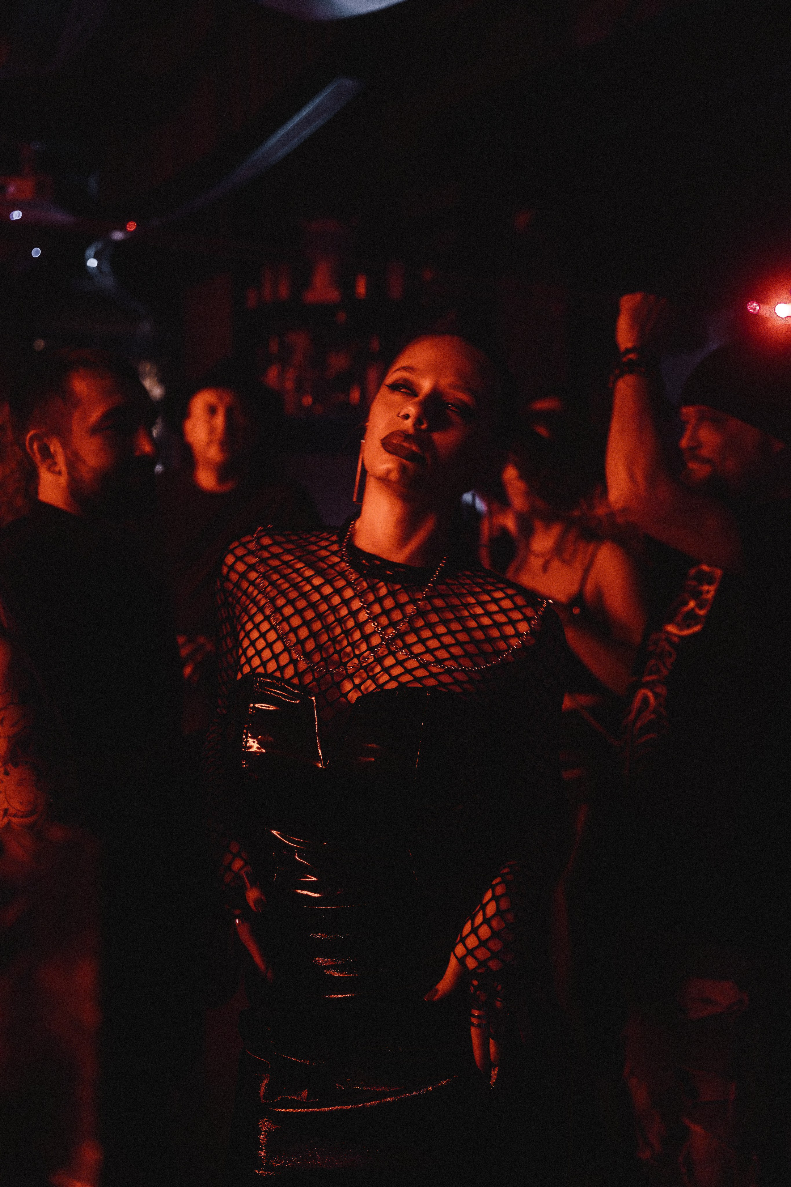 КЛУБЫ | ВЕЧЕРИНКИ. Фотограф Владивосток Ян Паклин