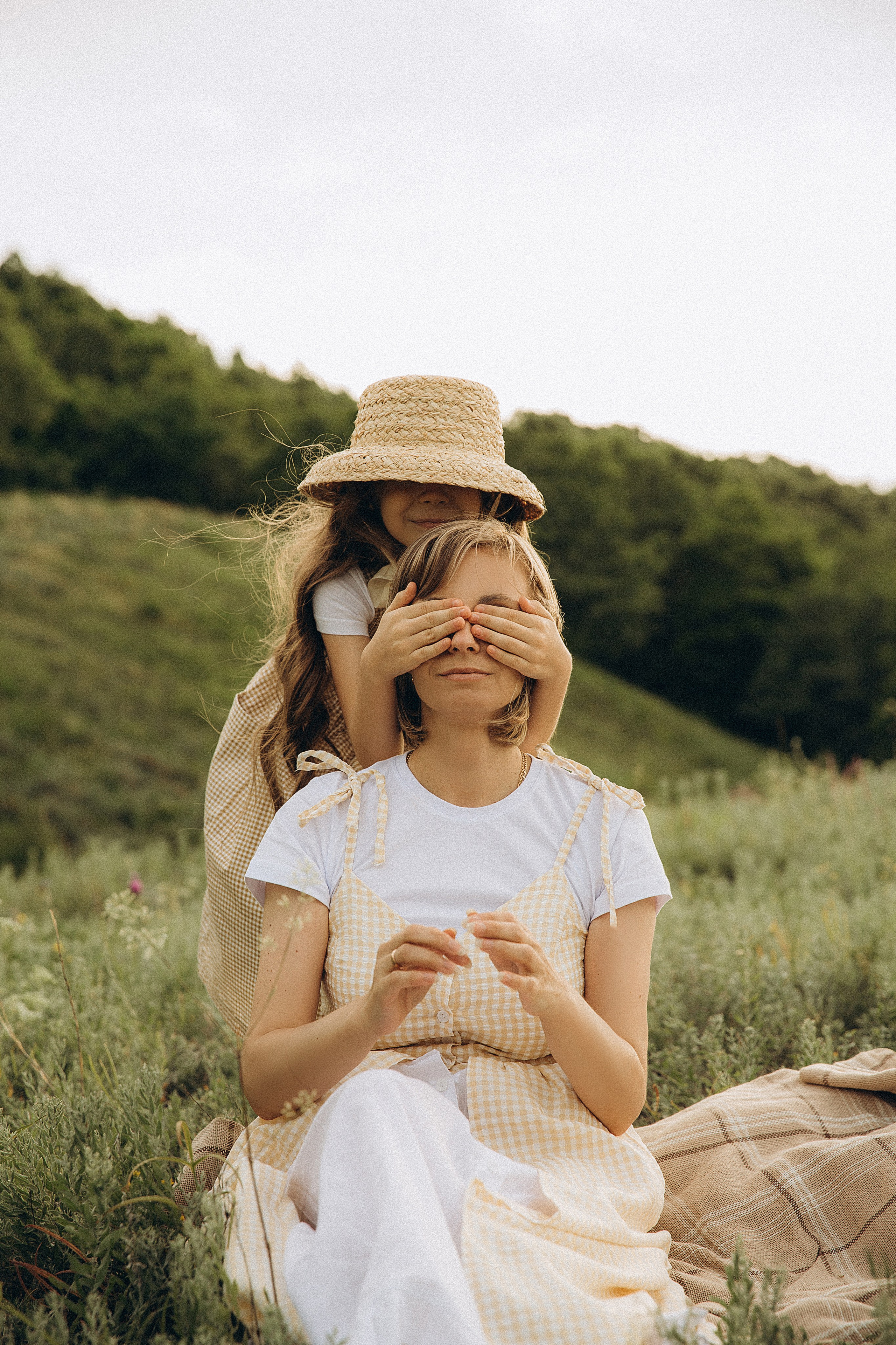 Елена и Вика. Свадебный и семейный фотограф в Саратове Виолетта Привалова