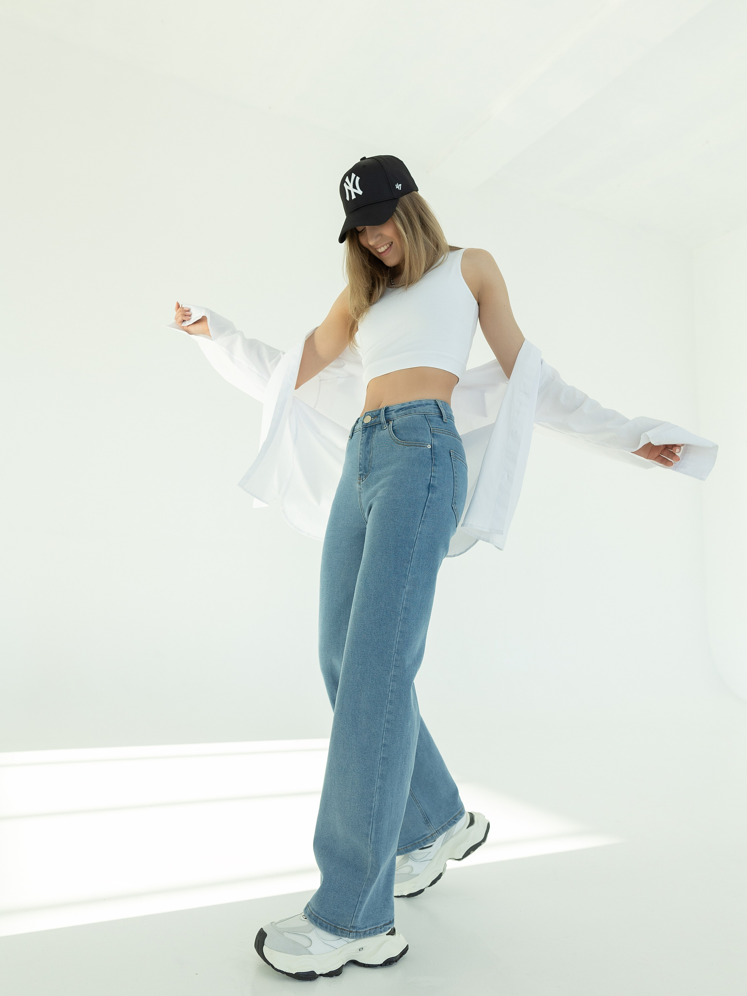 Джинсы для WB. Женский фотограф в Екатеринбурге Марина Логинова