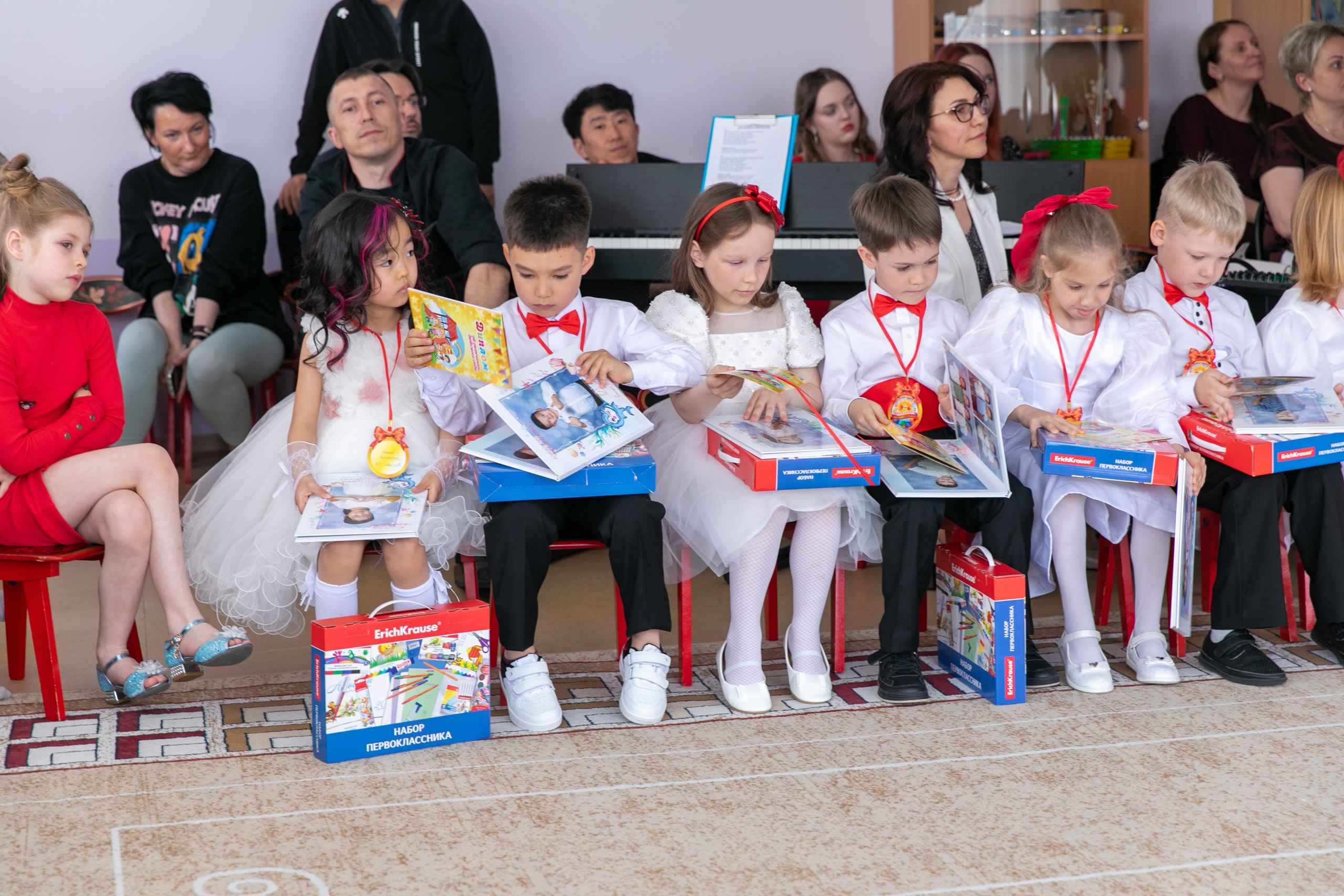 Выпускной Жемчужина 2025. Школьный и детский фотограф в Южно-Сахалинске Анастасия Лескова