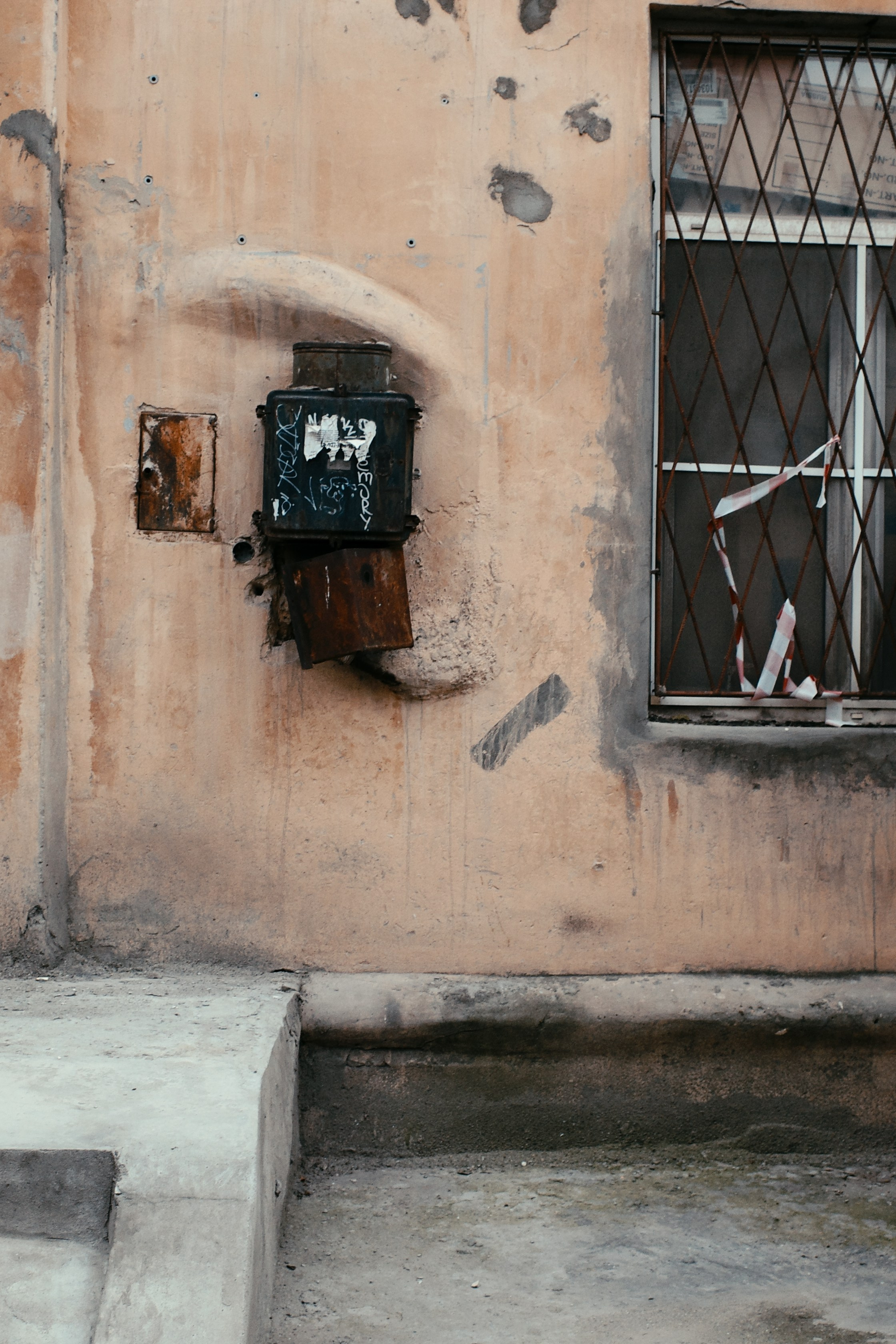 Портрет одной сталинки в центре Волгограда. Фотограф Паша Максимов