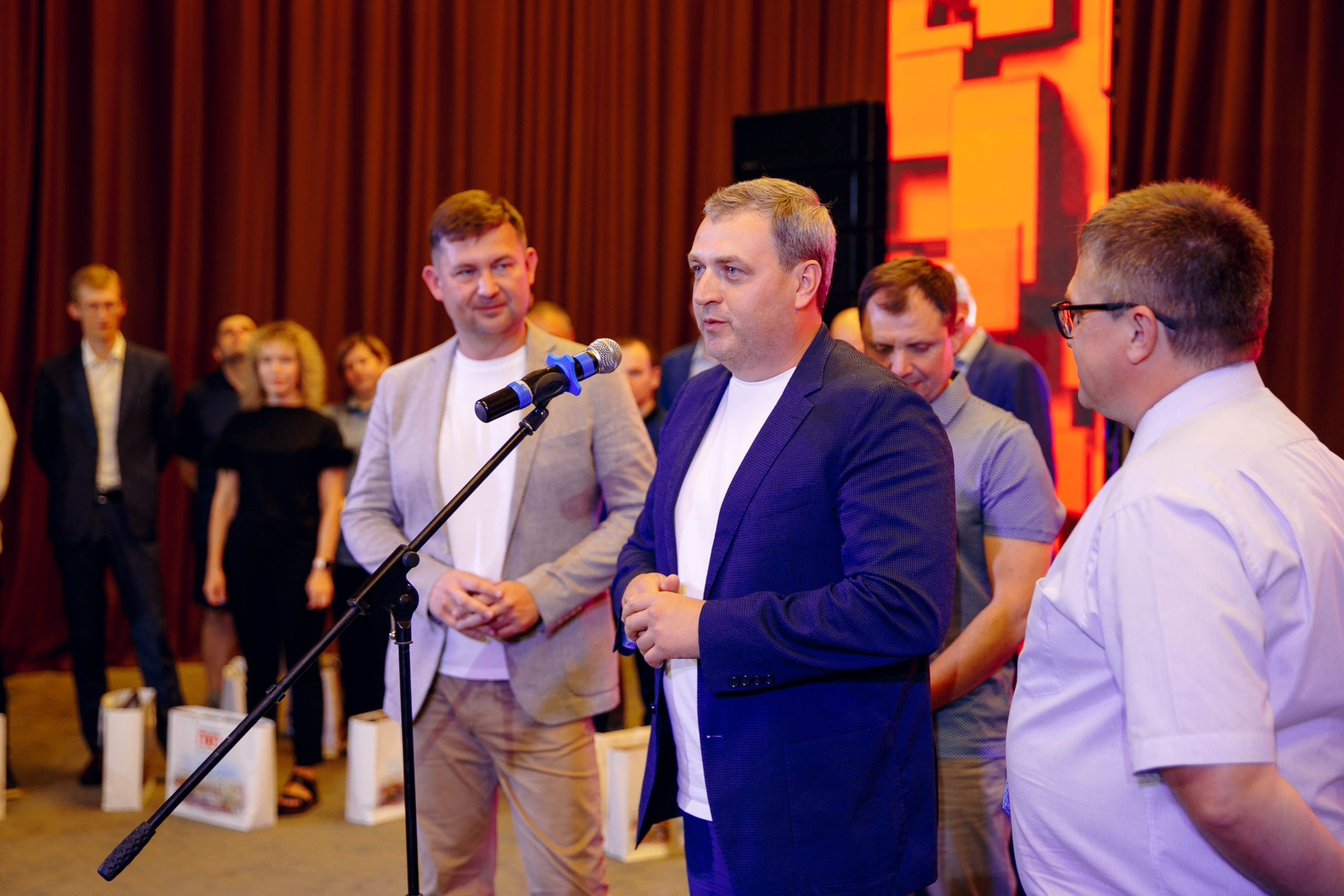 Банкет в «Азимуте». Ваш репортажный фотограф Артемий Антонов