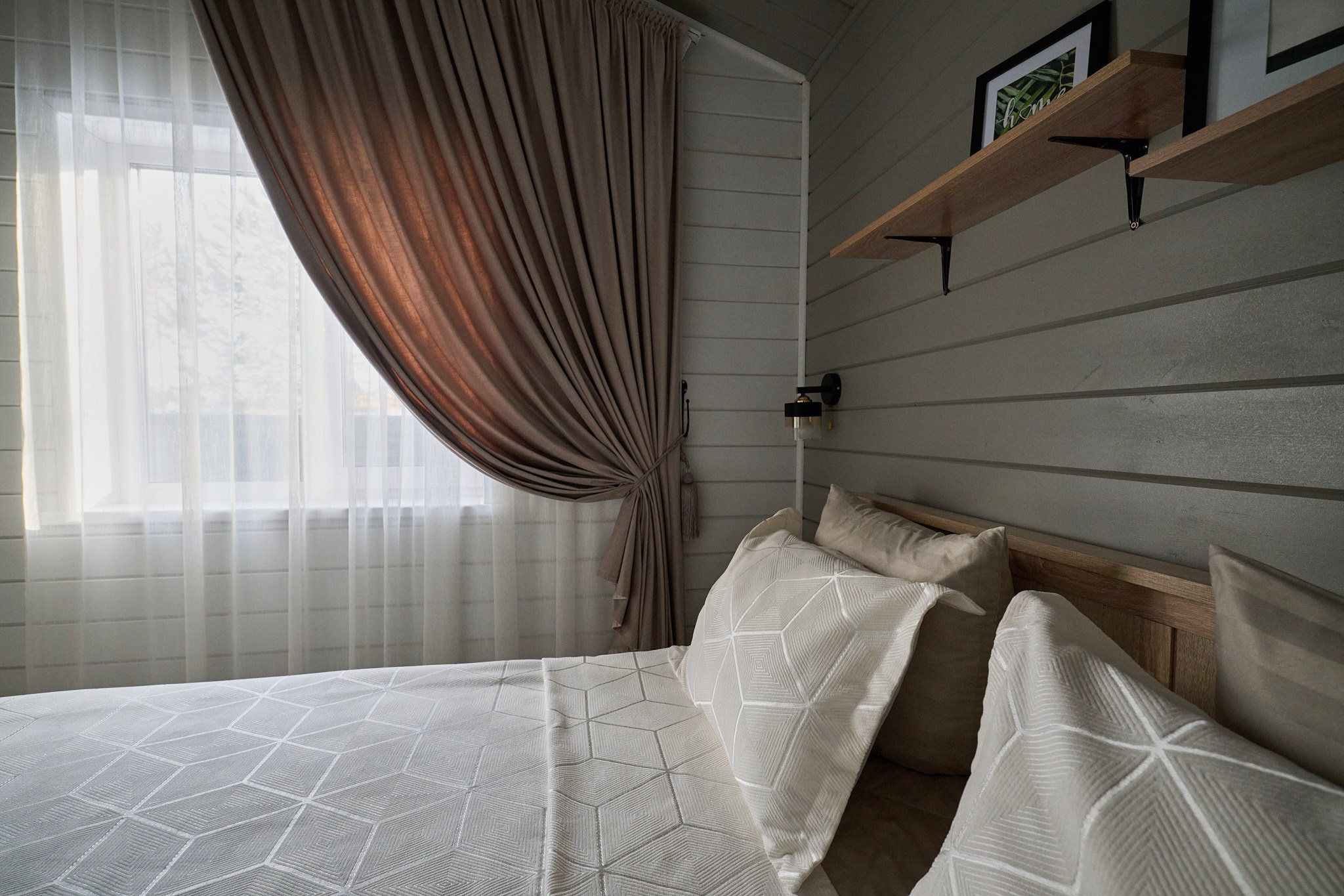 Интерьерная съемка в Сургуте. Студия по производству фото- и видео-контента «АППЕРТУРА»