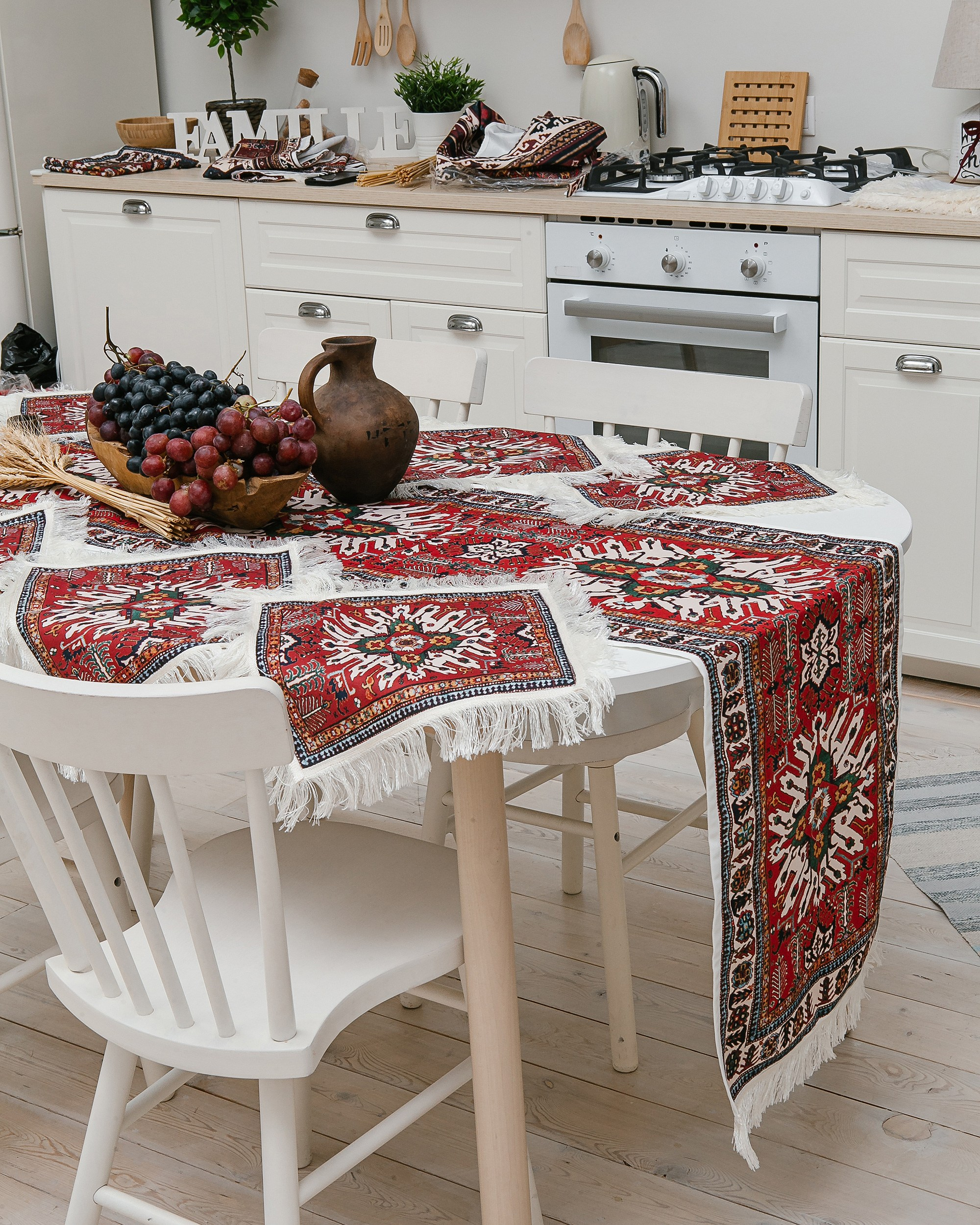 Дорожки на стол. Контент фотограф, съемка для маркетплейсов, фуд съемка и репортажи в Новосибирске Ралия Галеева