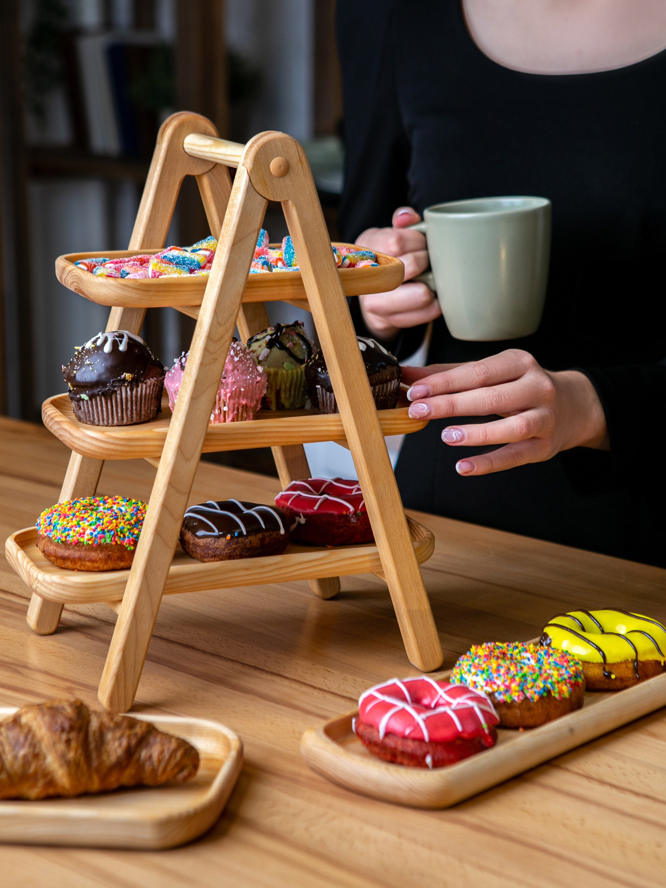 Подносы и этажерки. Контент фотограф, съемка для маркетплейсов, фуд съемка и репортажи в Новосибирске Ралия Галеева