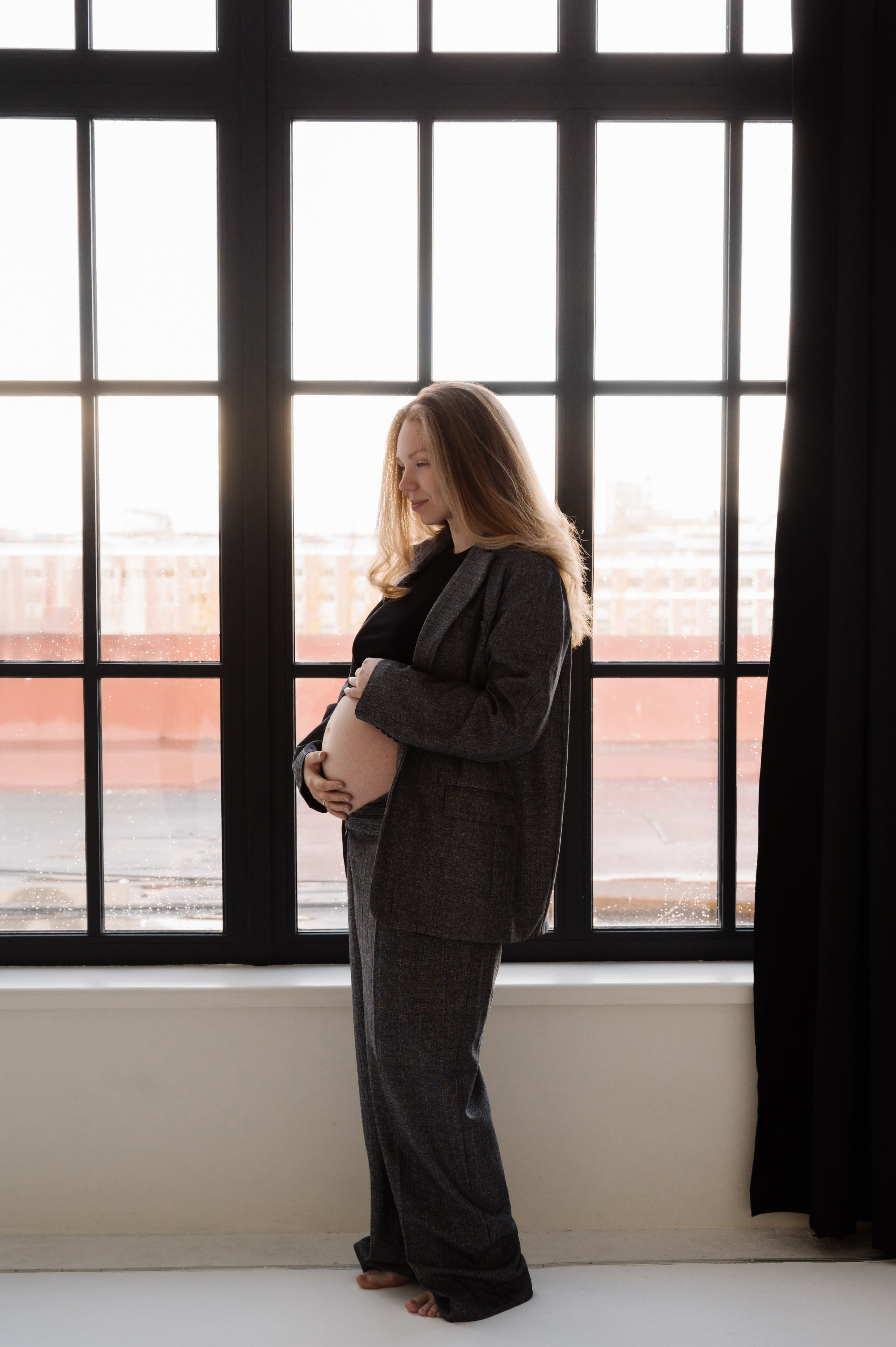 Елизавета. Профессиональный фотограф беременности в СПБ. Стильные фотосессии беременности в стиле минимализм и классическая фотография