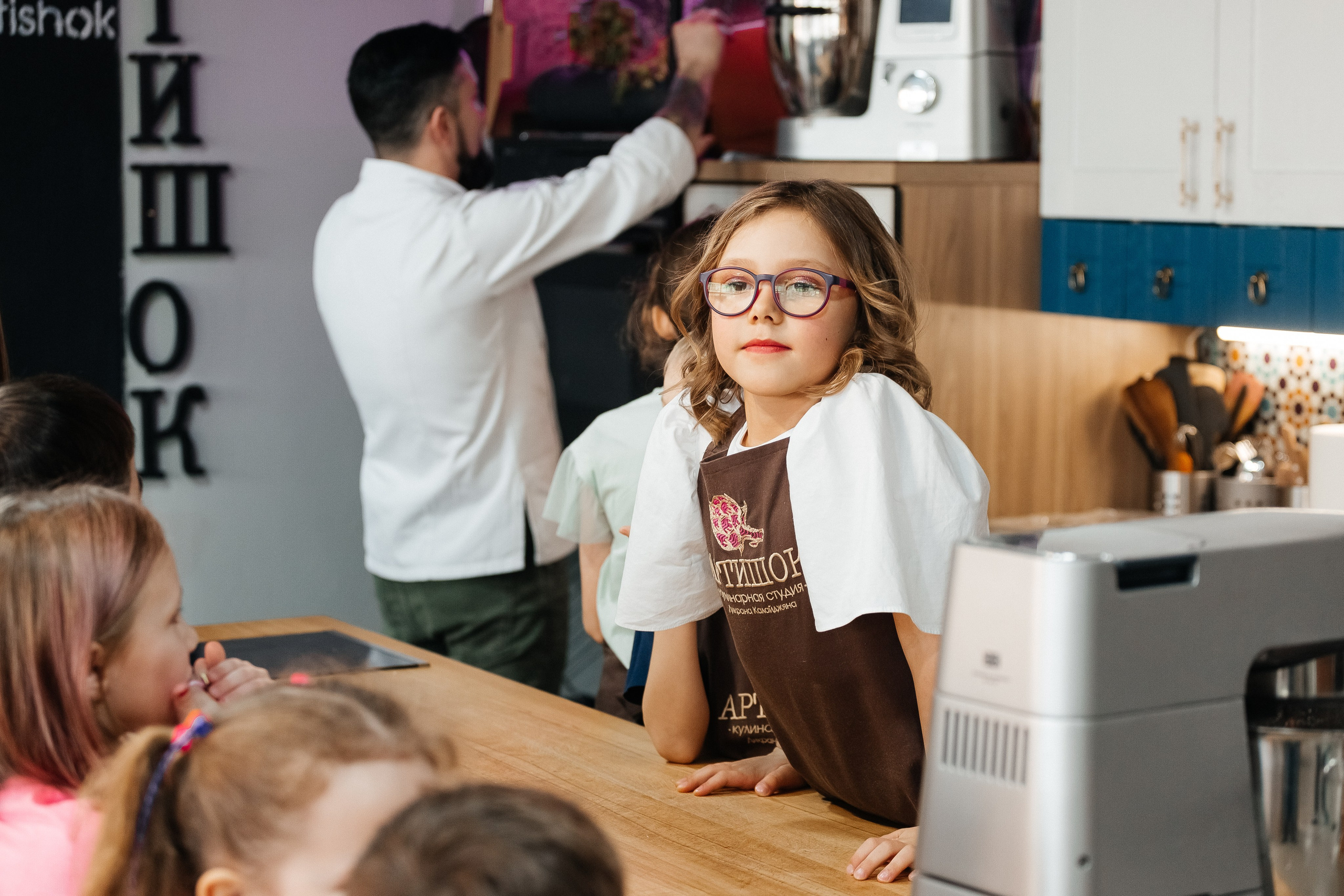 Детский мастер-класс в «АРТиШОК». Фотограф Кемерово | Сергей