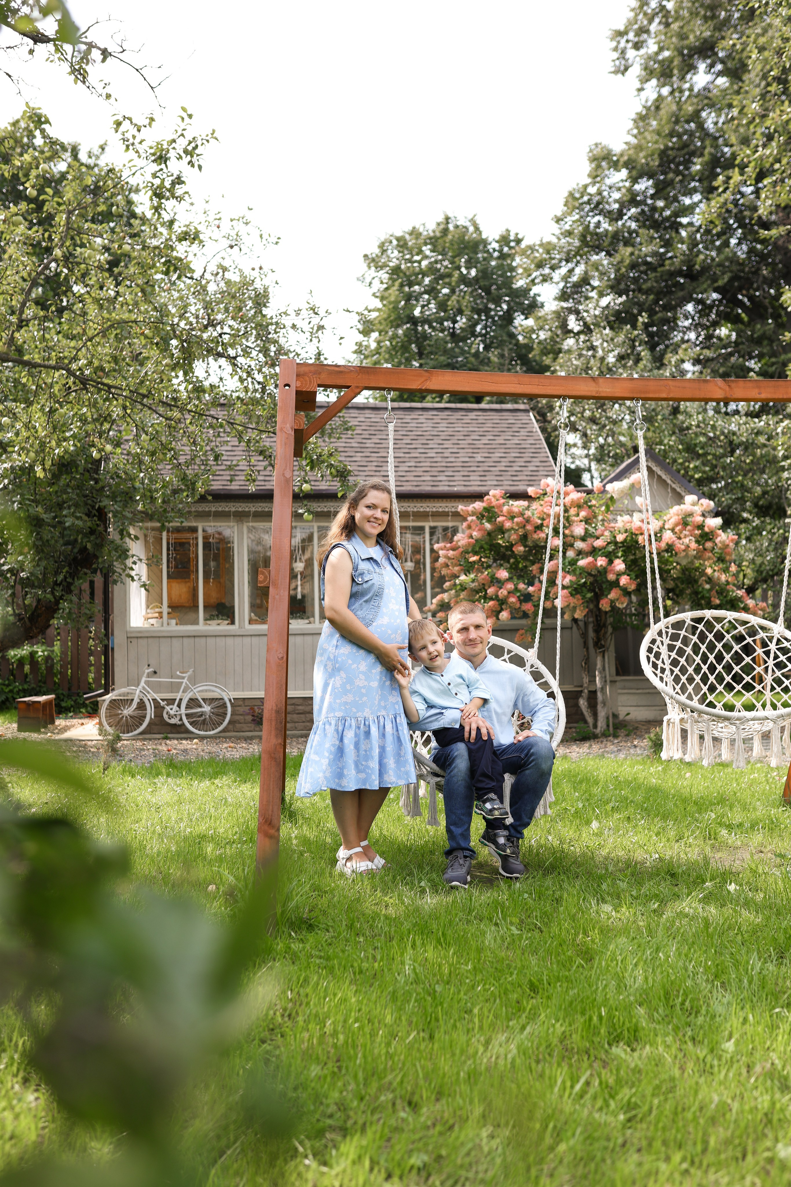 Фотосессия беременности в загородной студии Купавна. Фотограф в Железнодорожном и Балашихе