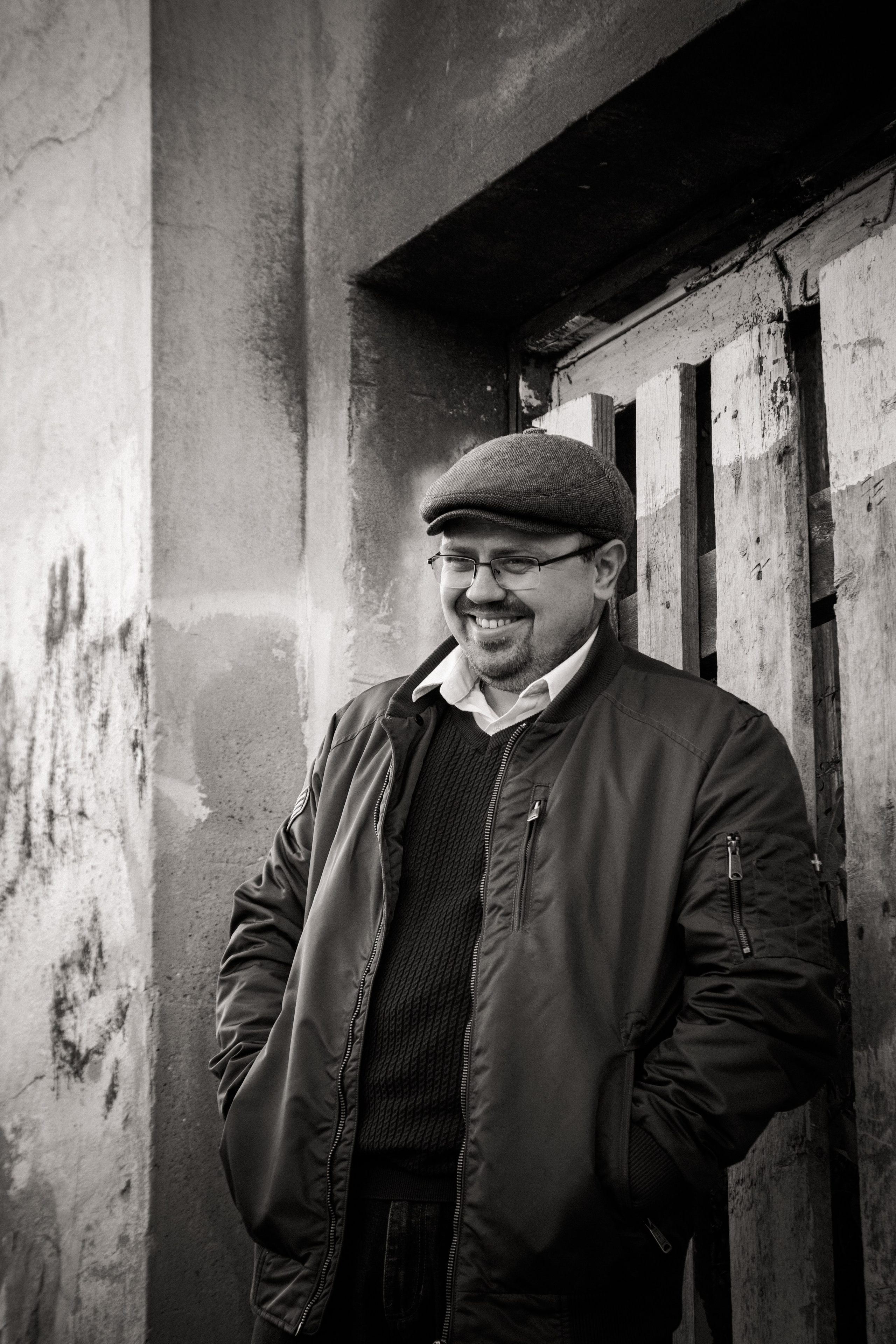 Мужской портрет. Уличная фотосессия. Свадебный и семейный фотограф в Москве и Подмосковье Лариса Козлова