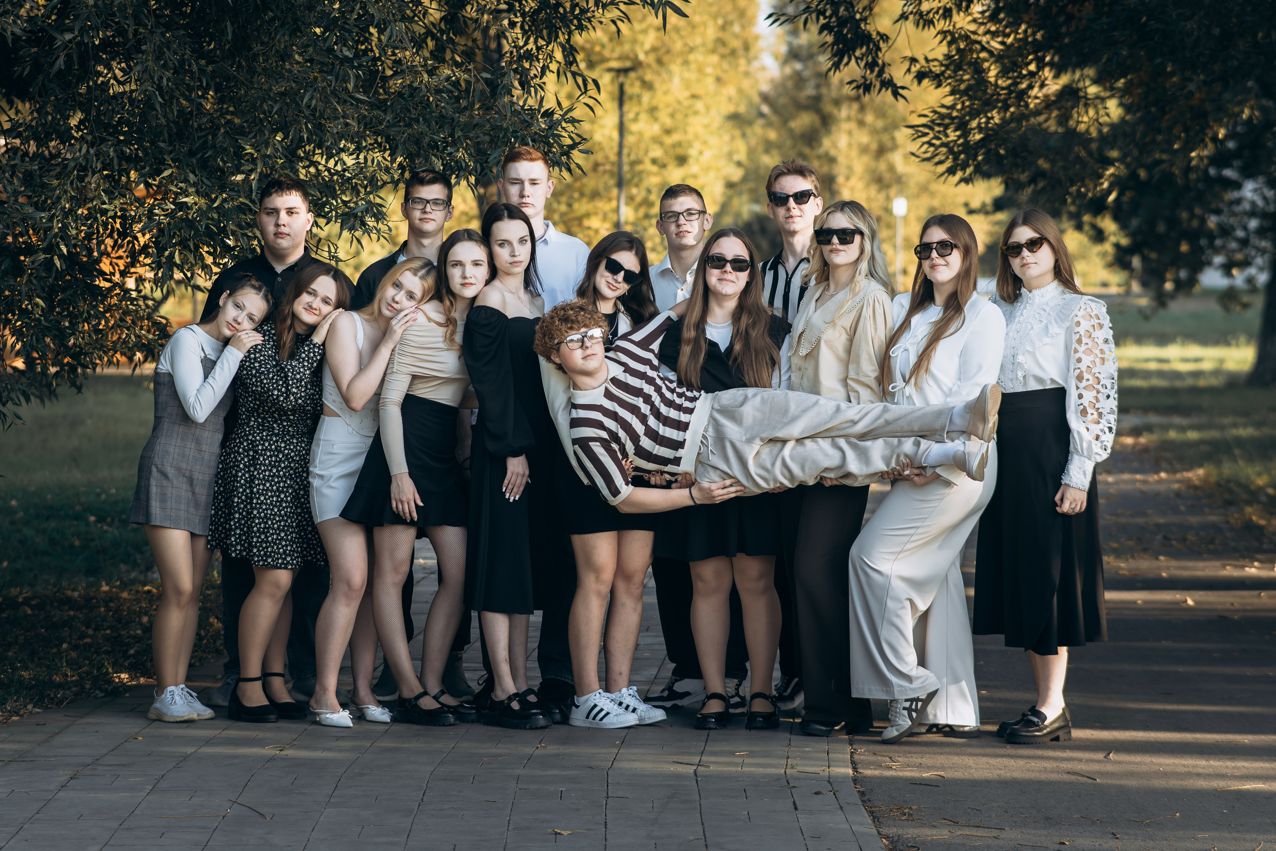 Уличные. Выпускной альбом Воронеж | Студия выпускных альбомов Ностальгия